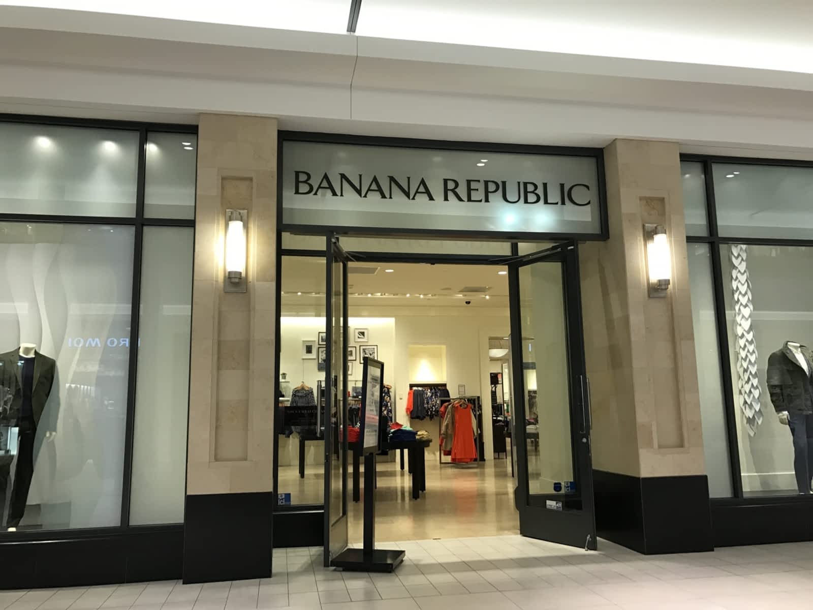 Banana Republic 310 boul des Promenades, SaintBruno, QC