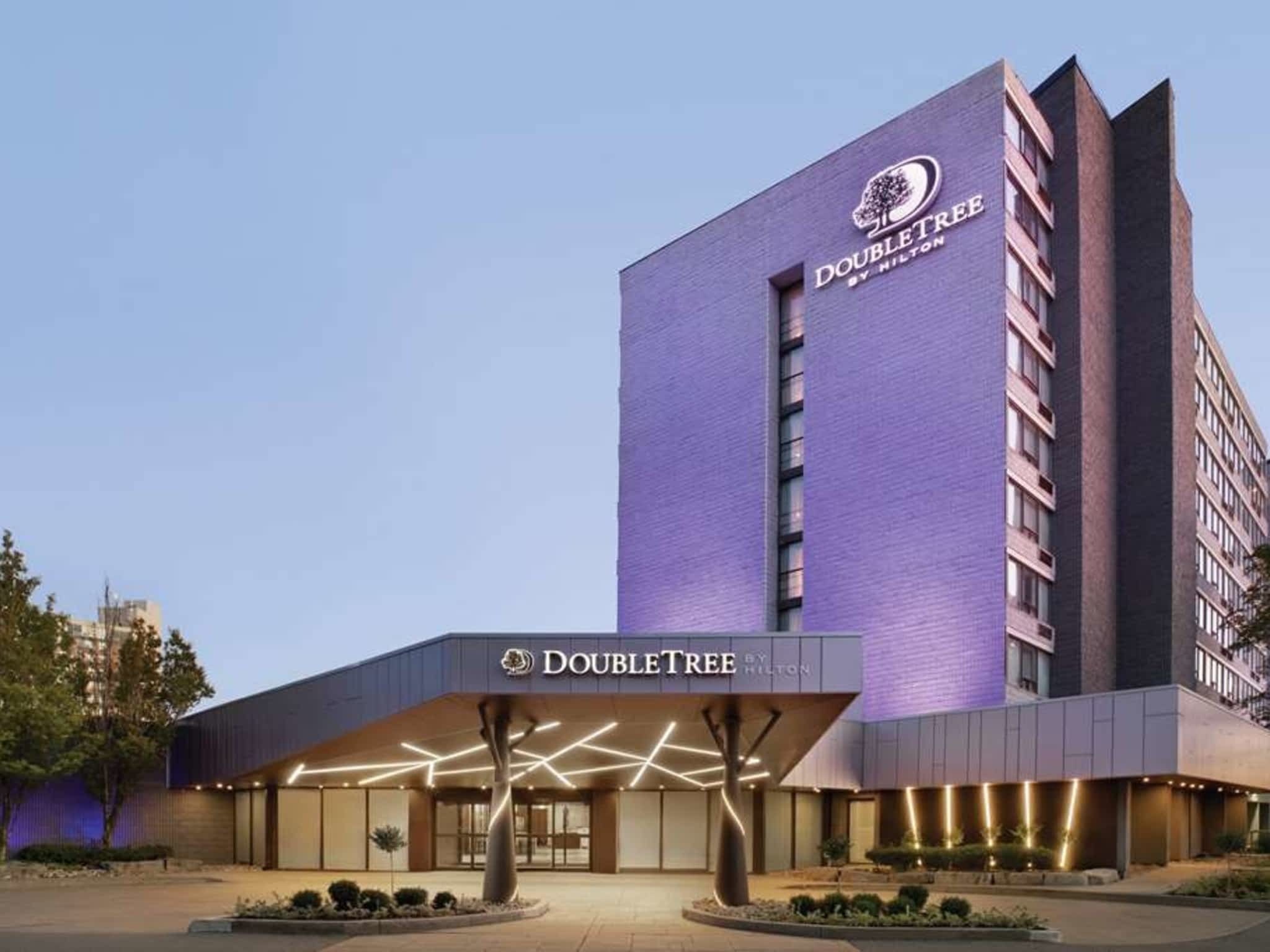 photo DoubleTree by Hilton Hotel Toronto Airport West