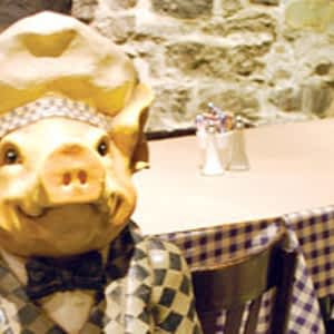 Le Cochon Dingue Menu Hours Prices 46 Boul Champlain Quebec Qc