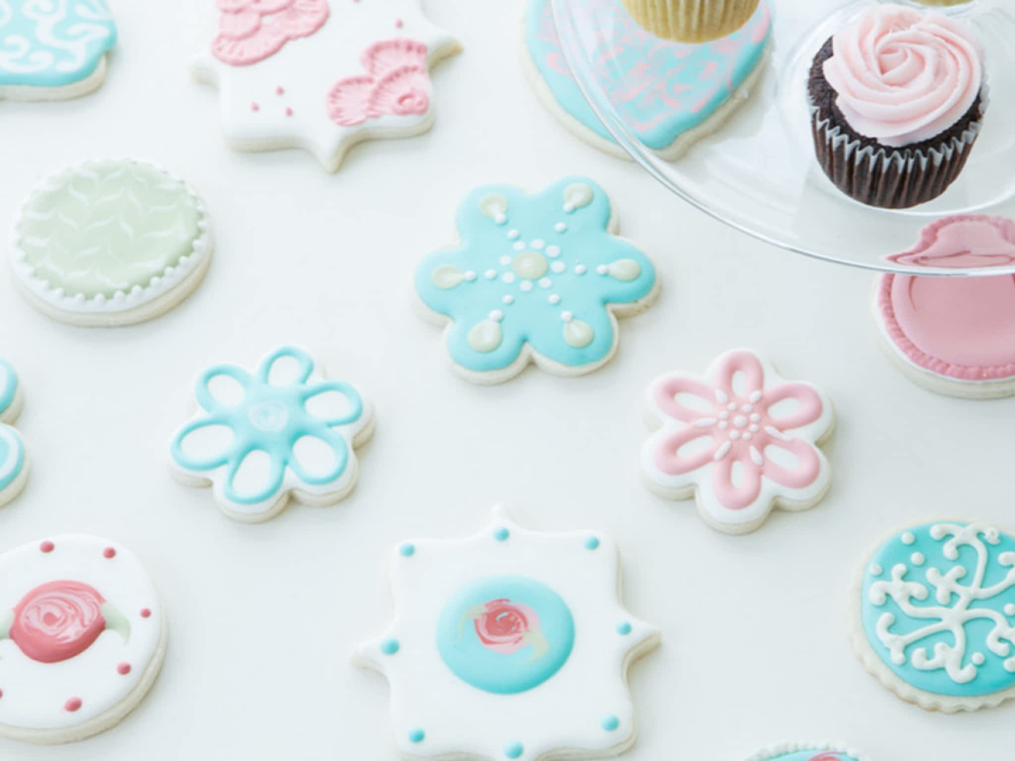 photo Sweet Kiwi Cupcakes & Cookies