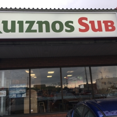 Quiznos - Sandwiches et sous-marins