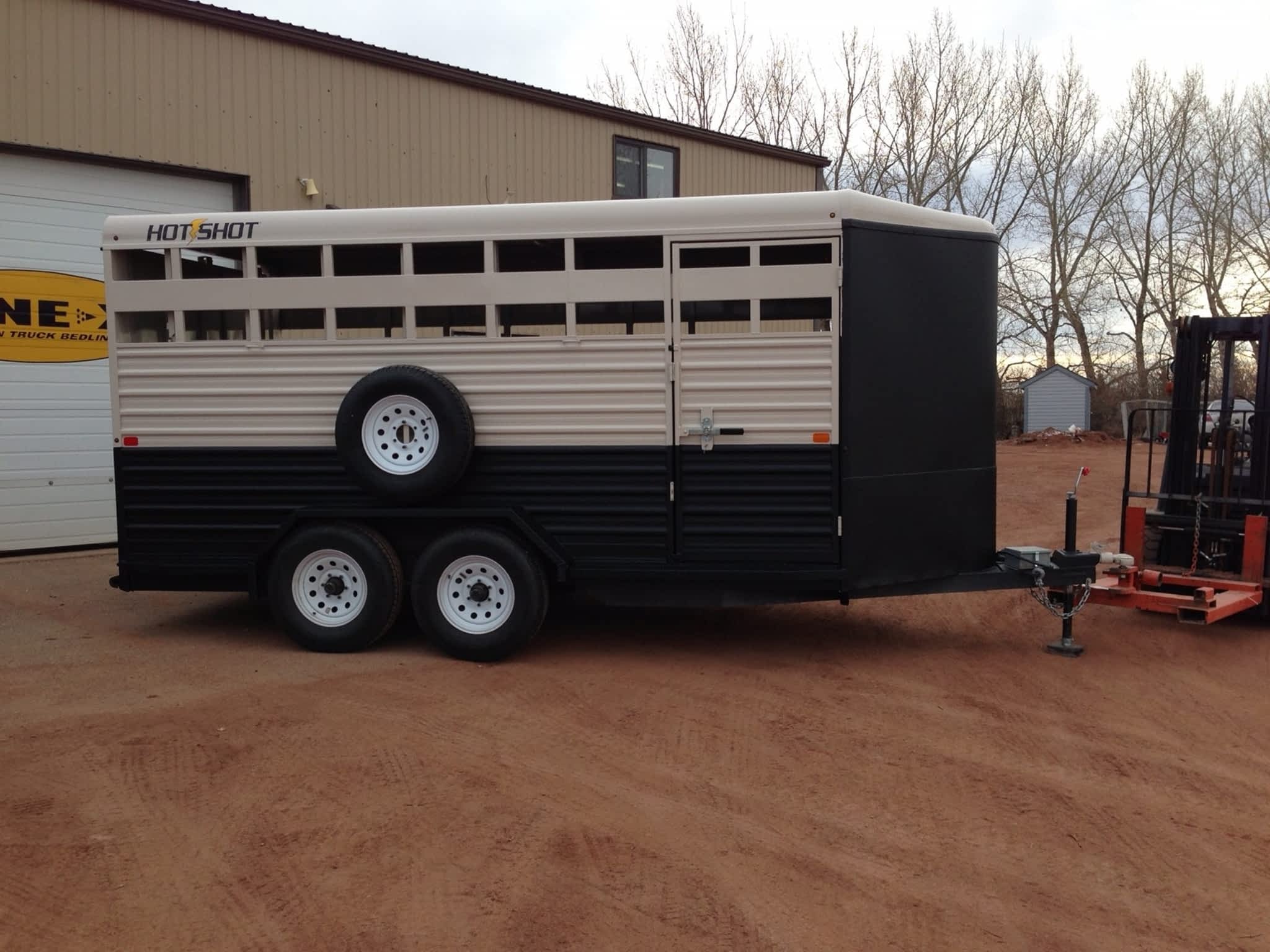photo Armadillo Coatings Lethbridge