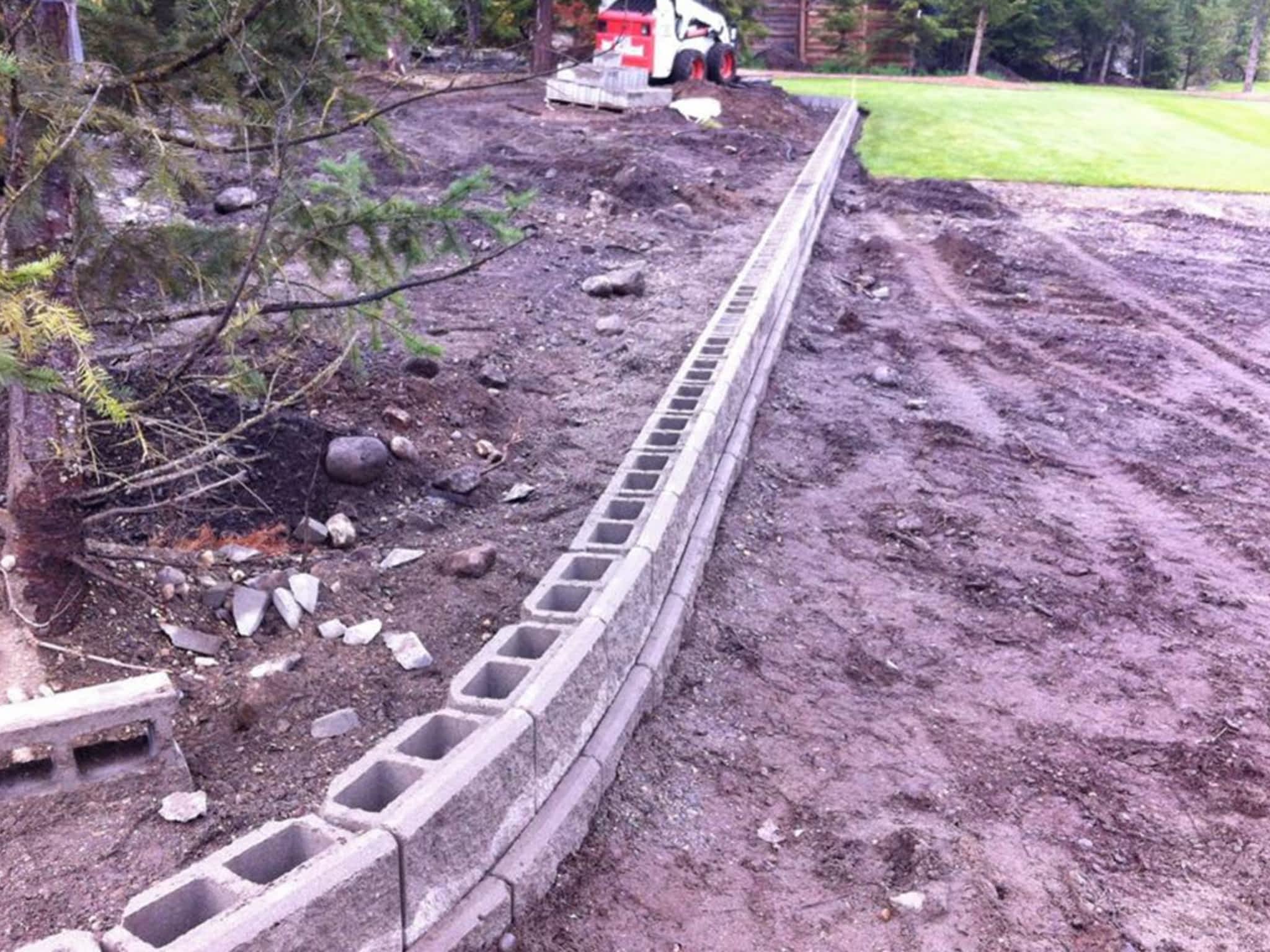 photo Backyard Bobcat Service