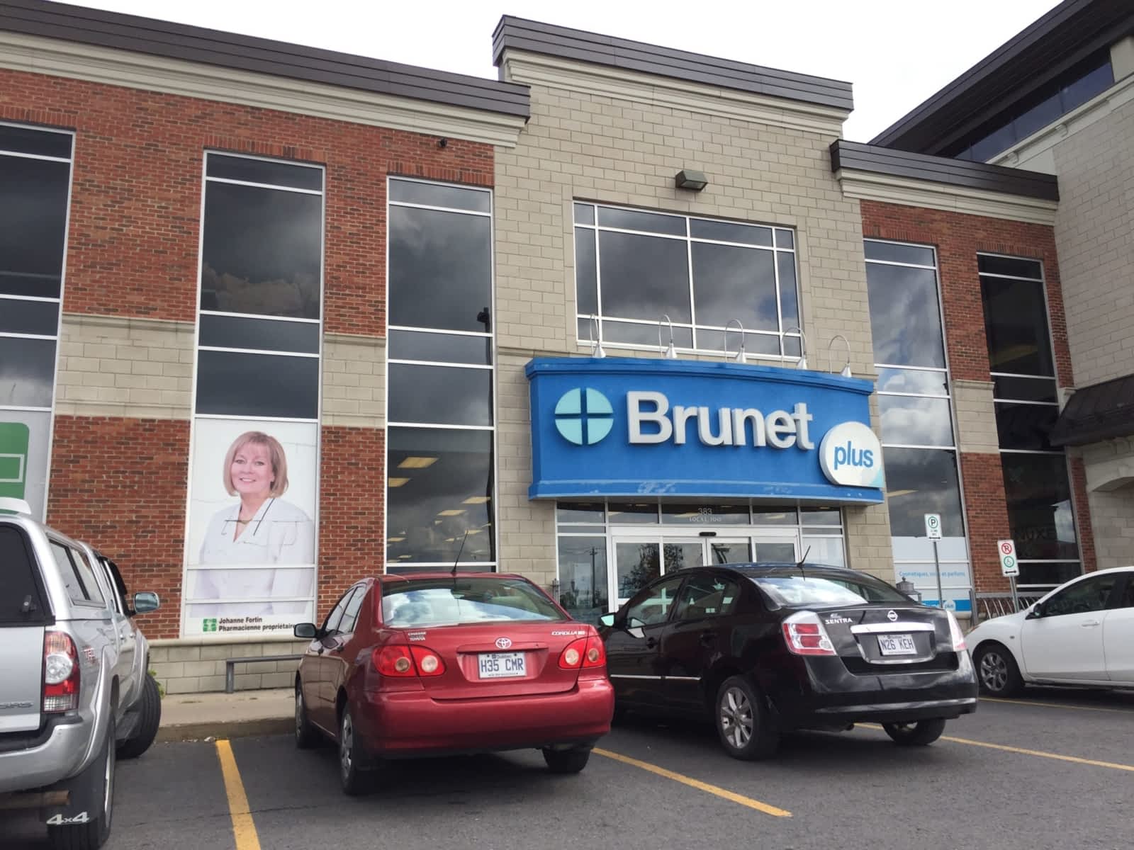 Pharmacie 100383 boul du Séminaire N, SaintJeansur