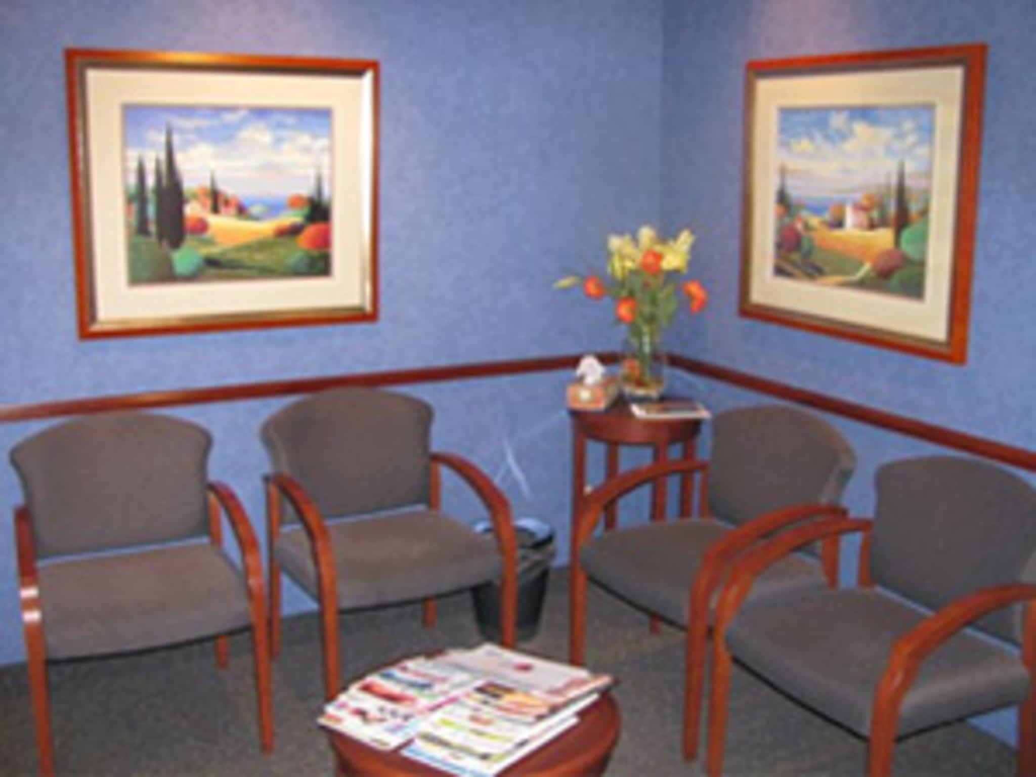 photo Bloor & Islington Dental Care