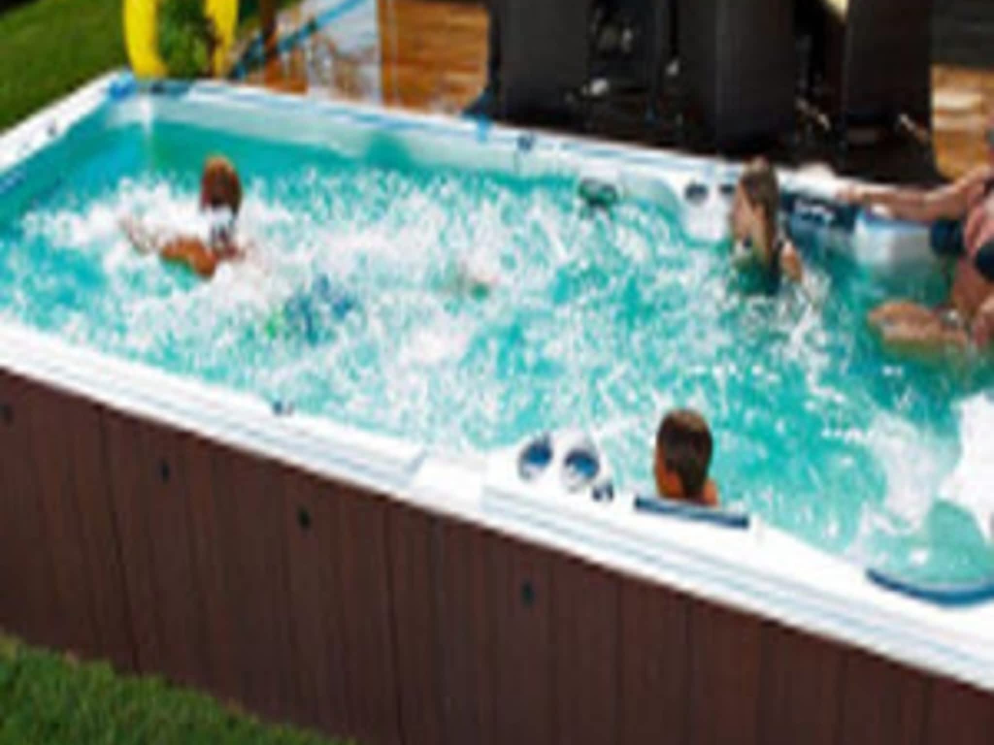 photo Creasy Hot Tubs & Billiards