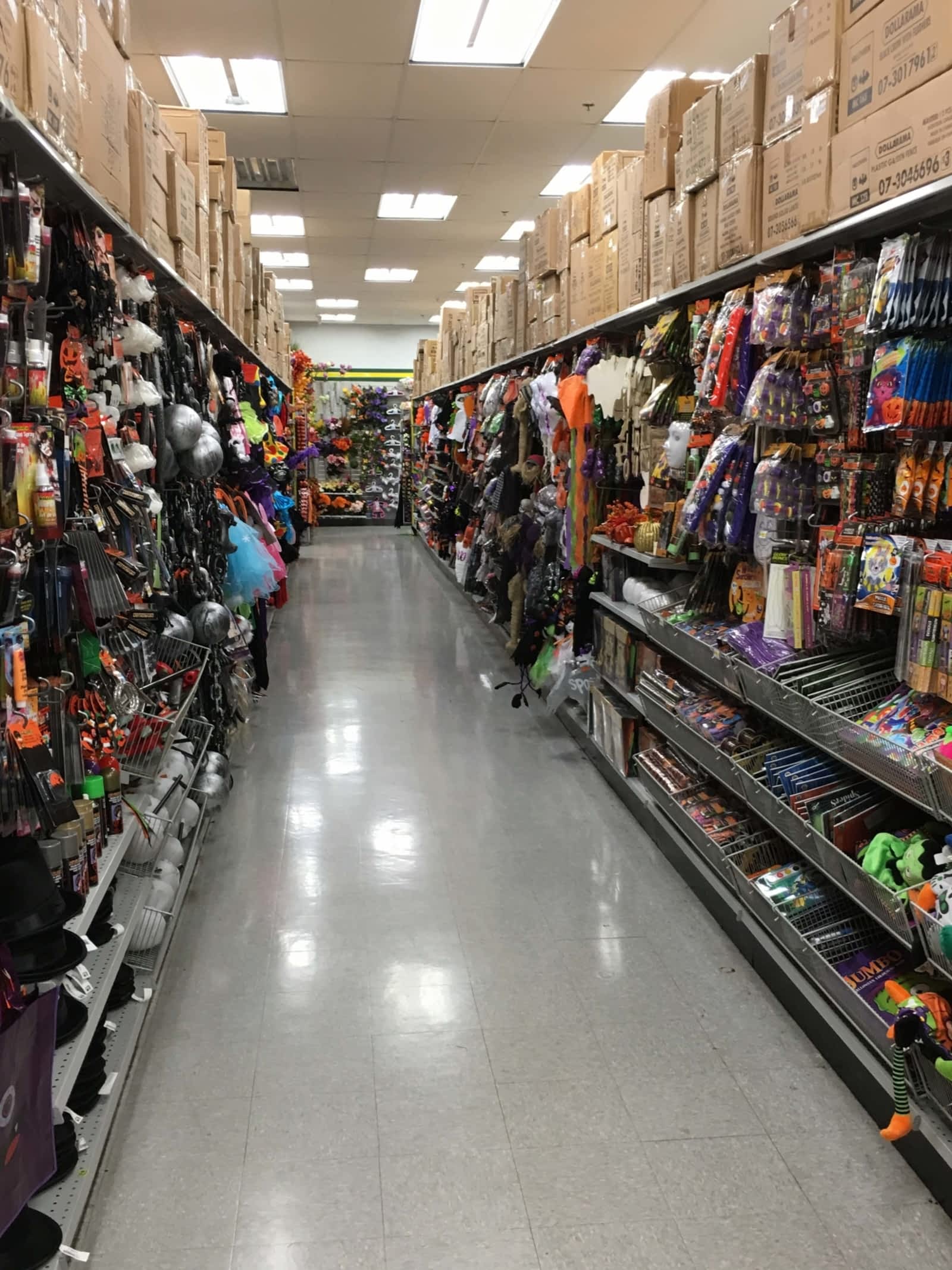 Dollarama Opening Hours 2962 ch Remembrance, Lachine, QC