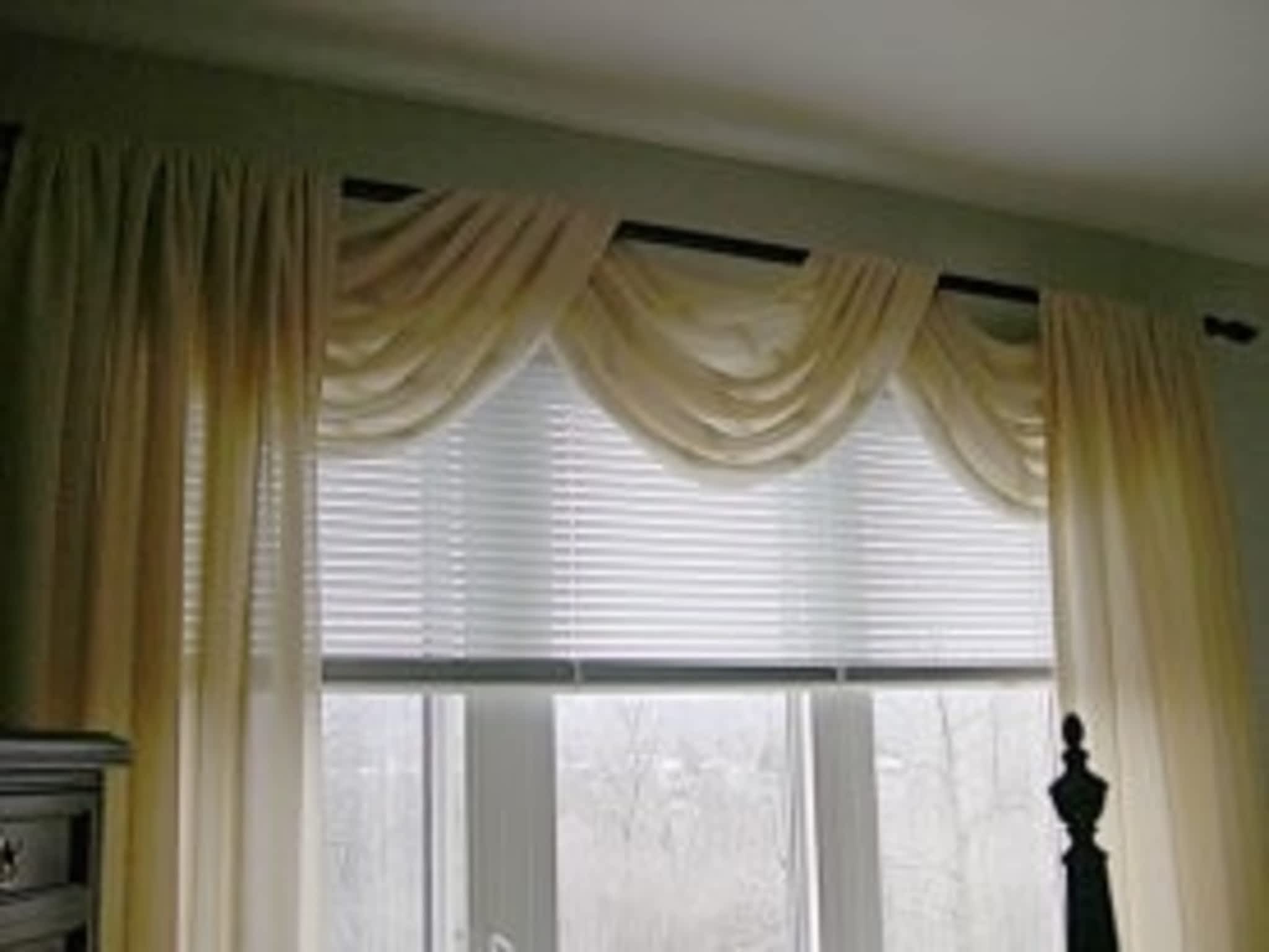 photo Brouwer's Custom Upholstery & Blinds