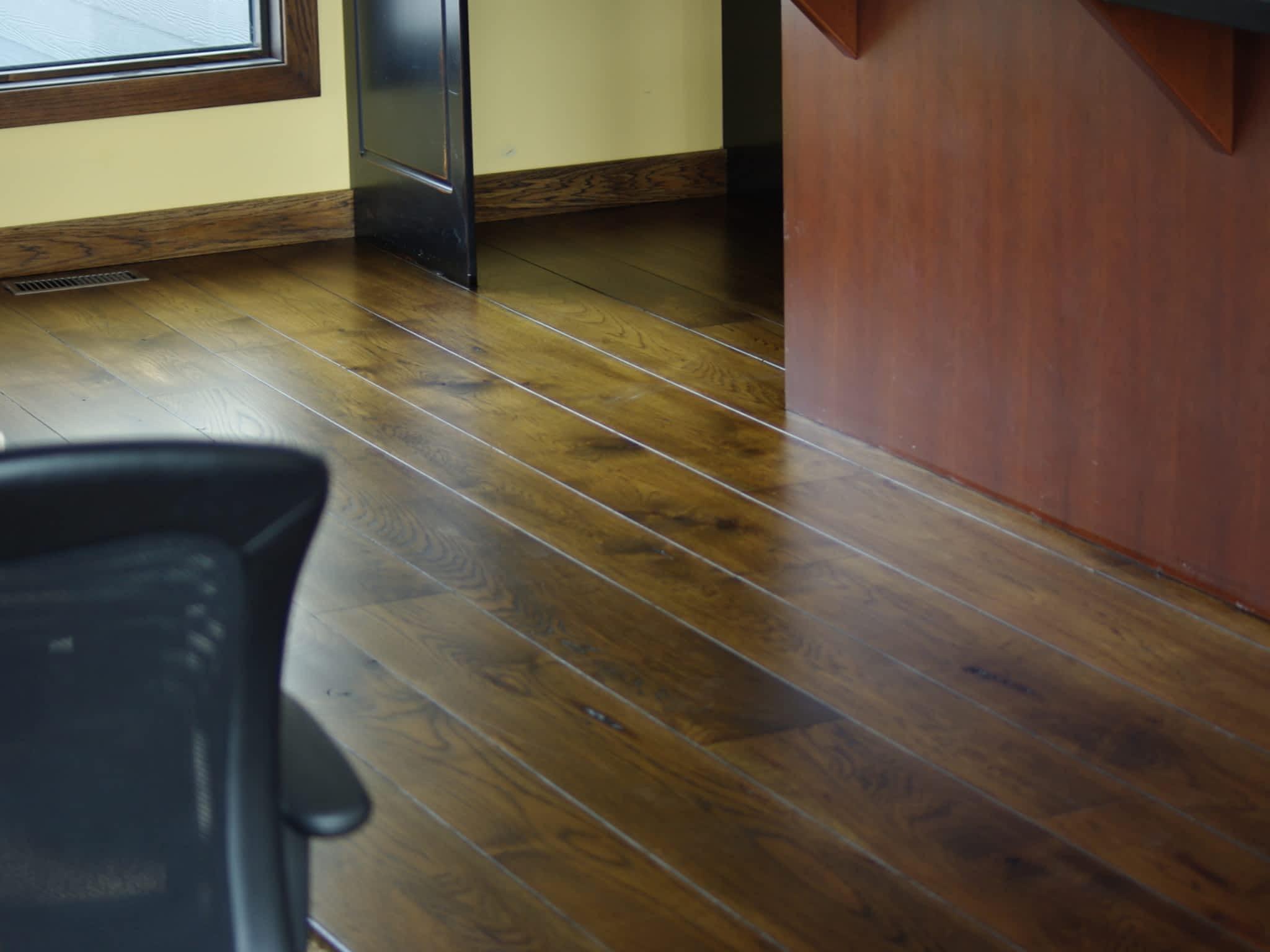 photo Wolf Hardwood Floors Ltd