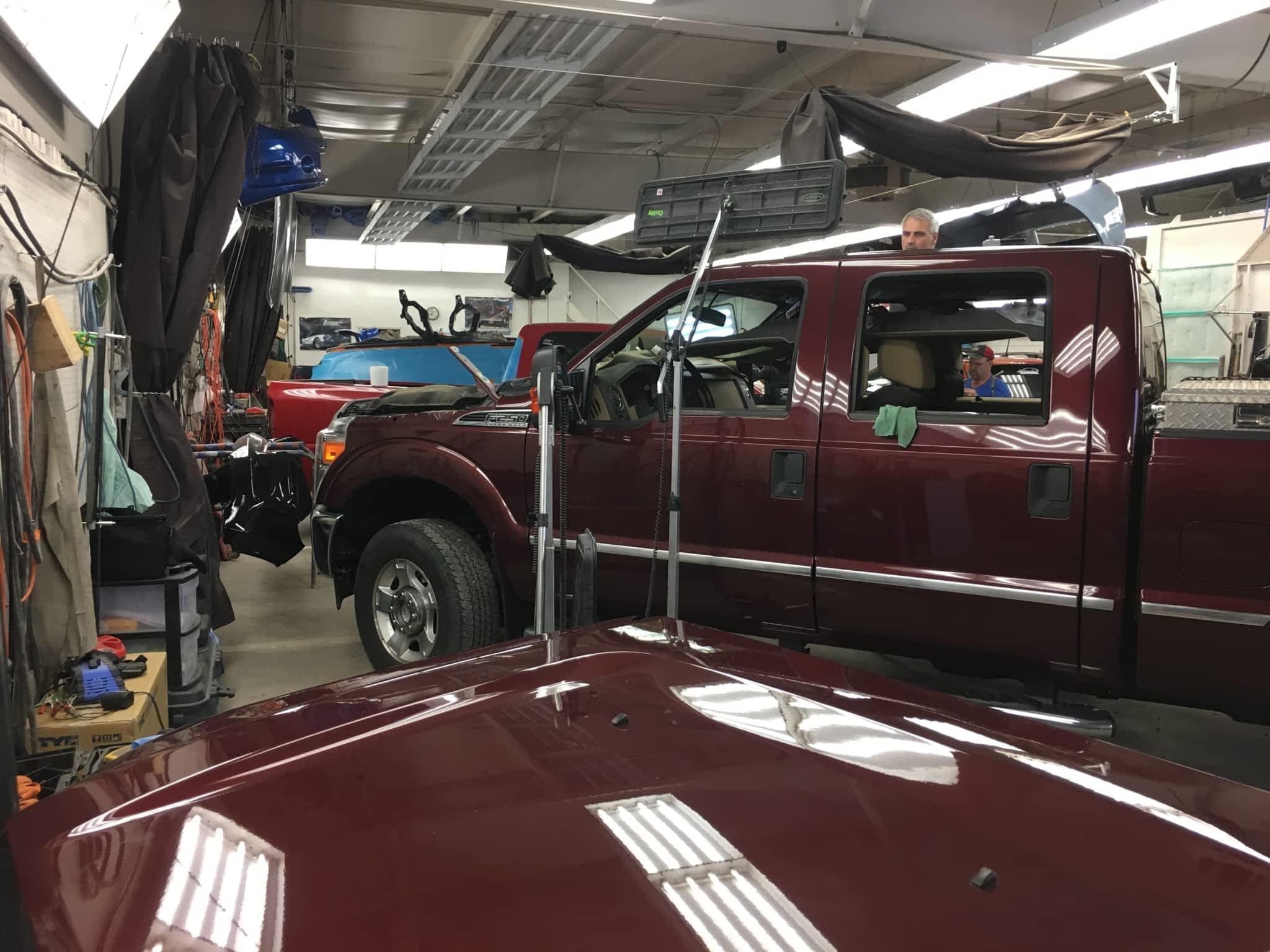 photo Swan Valley Collision & Glass