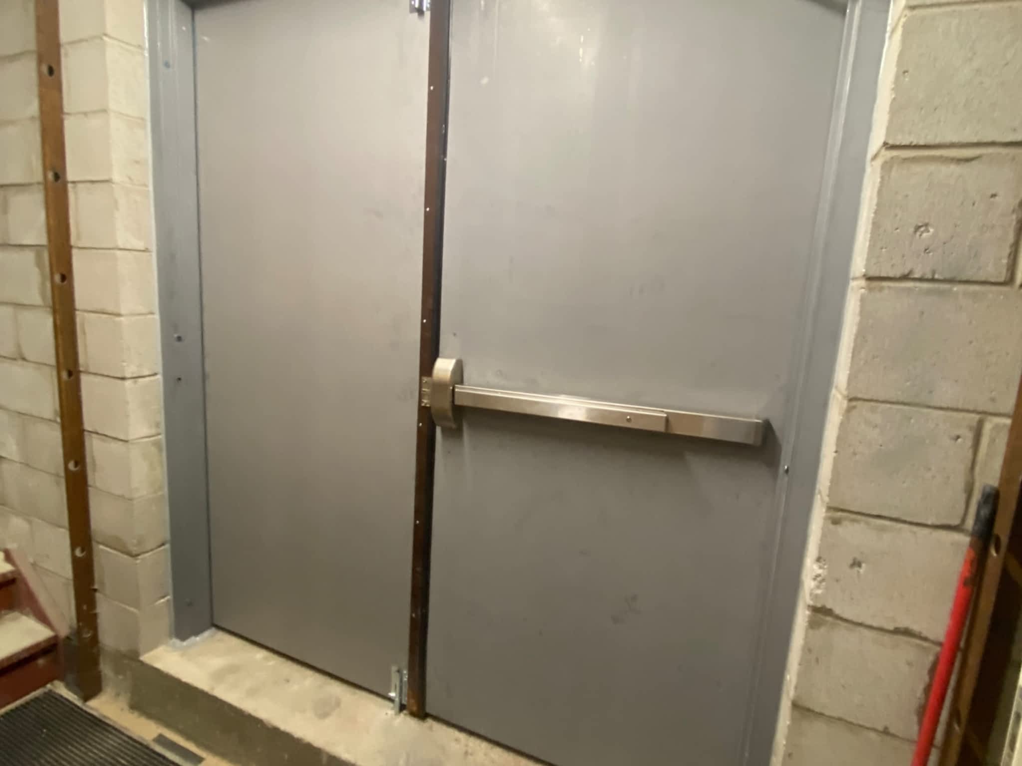 photo Complete Door and Lock