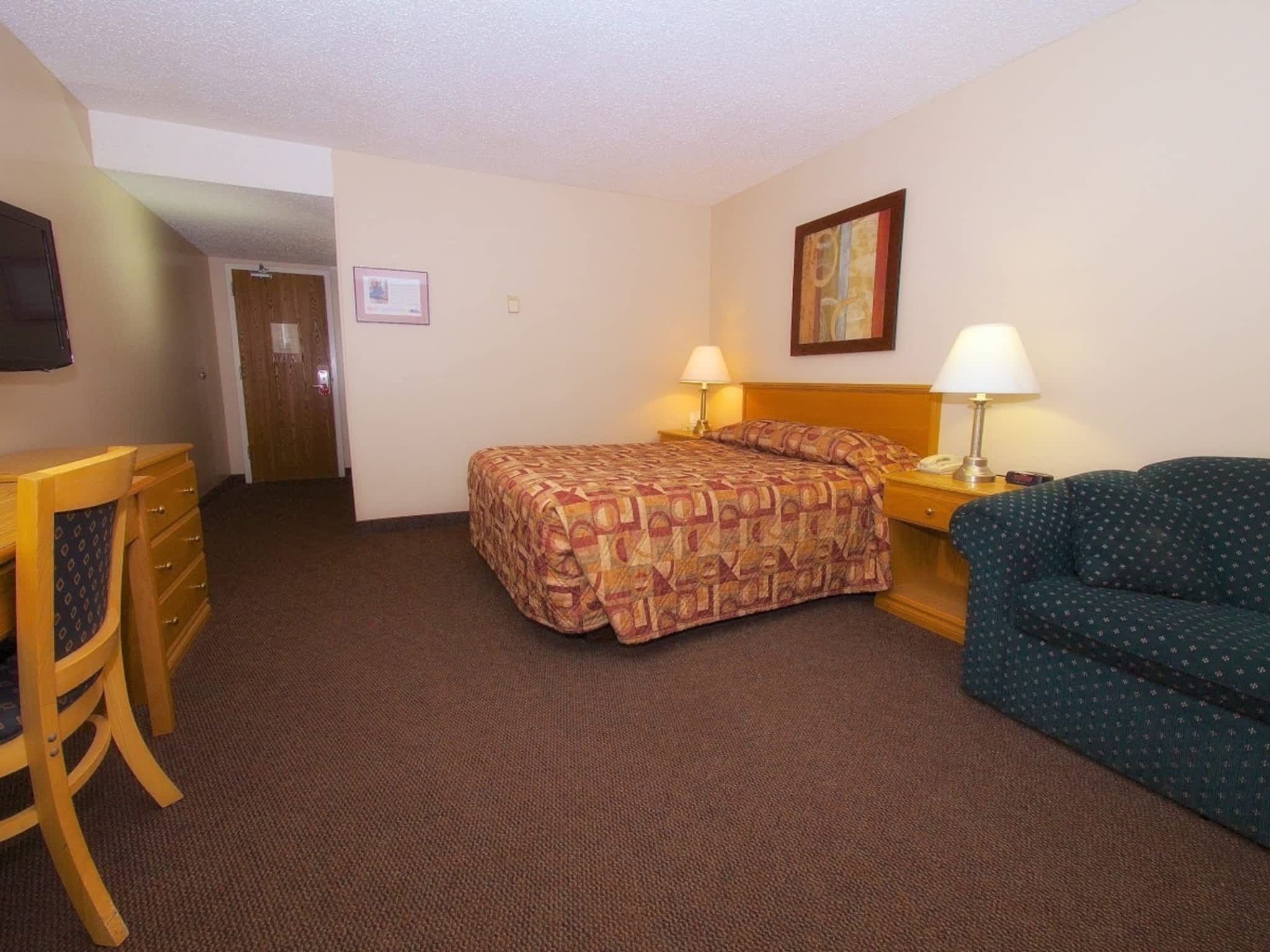 photo BCMInns Lloydminster