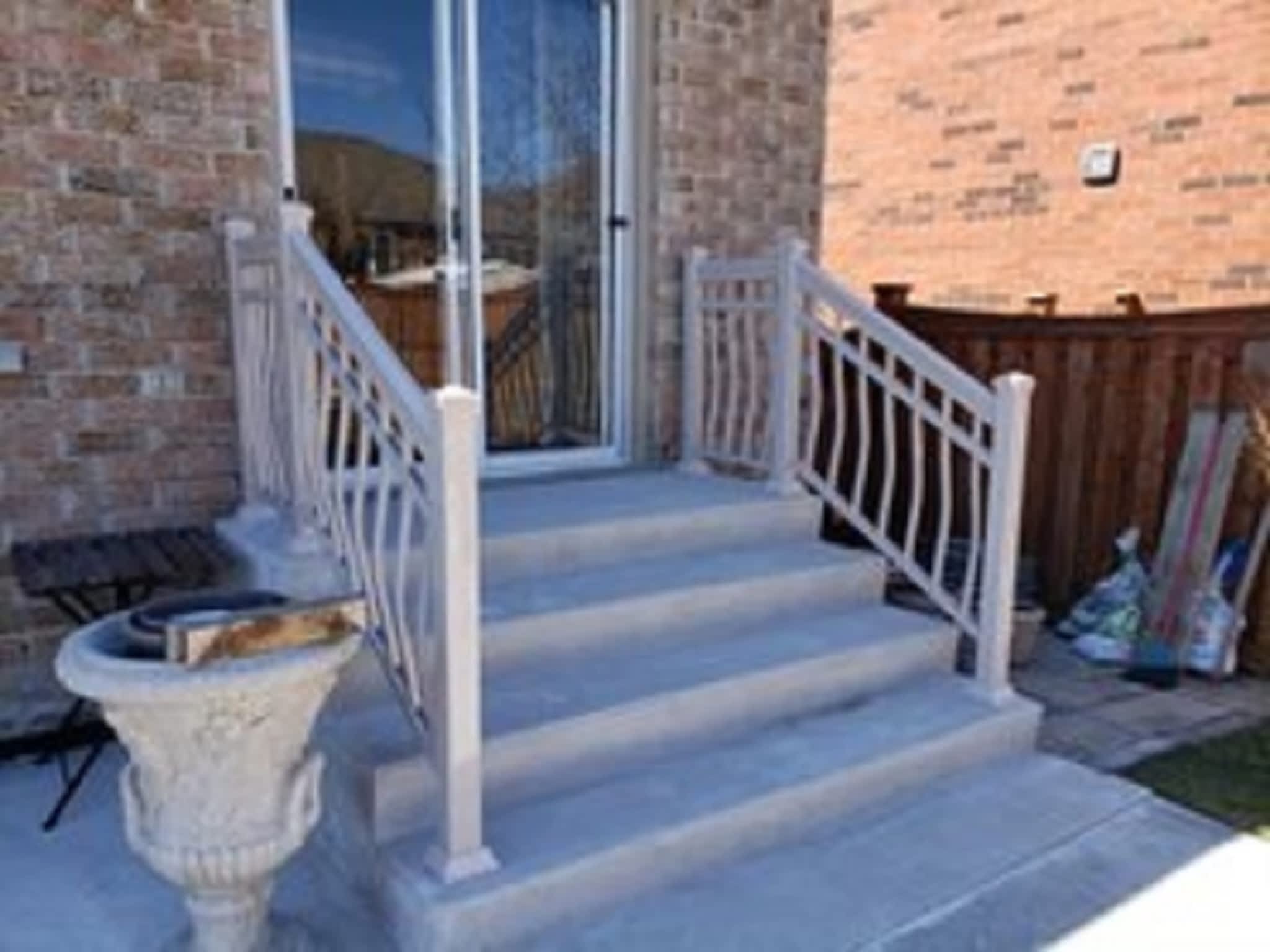 photo TG Aluminum Railings Inc