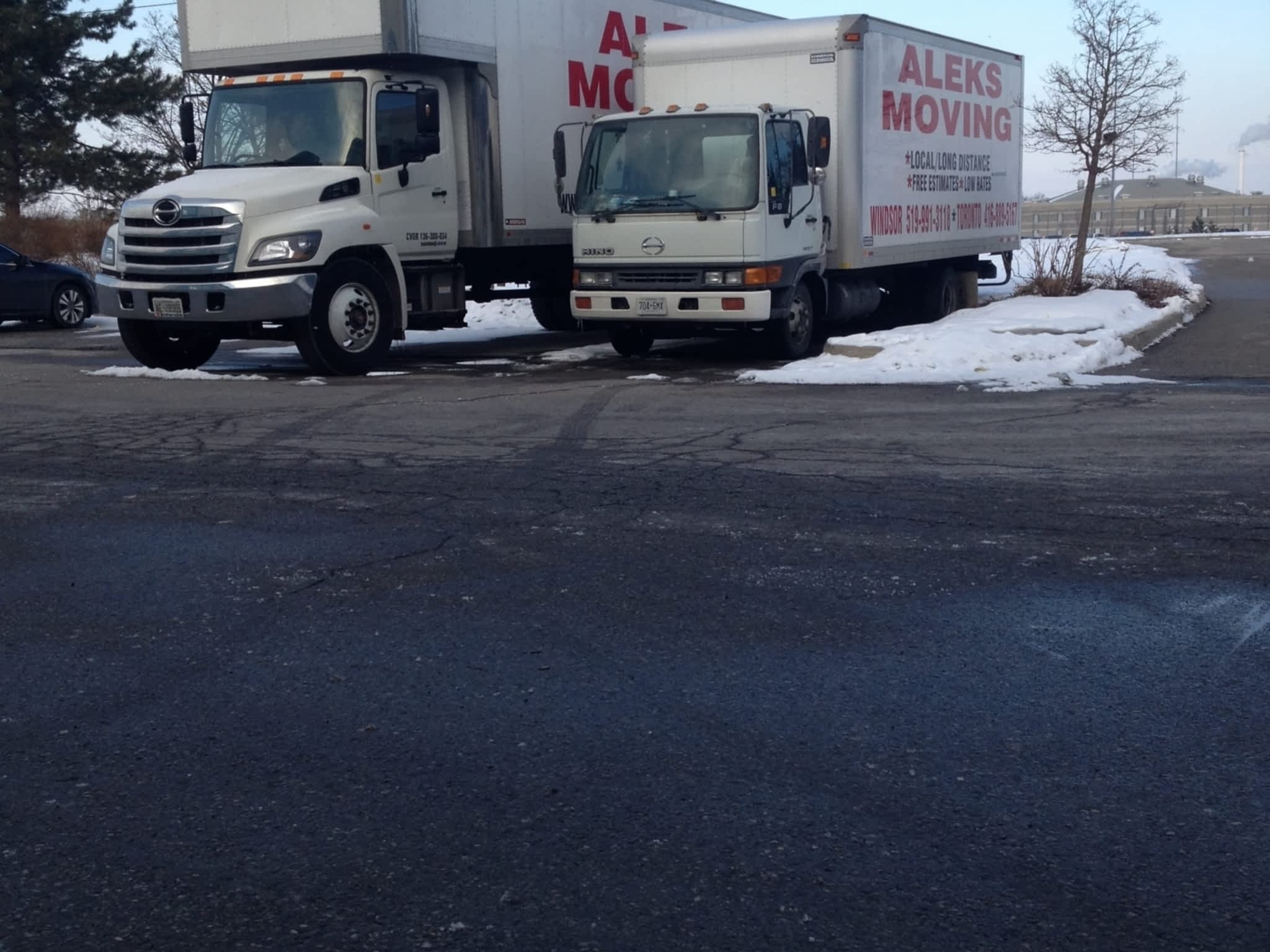 photo Aleks Moving