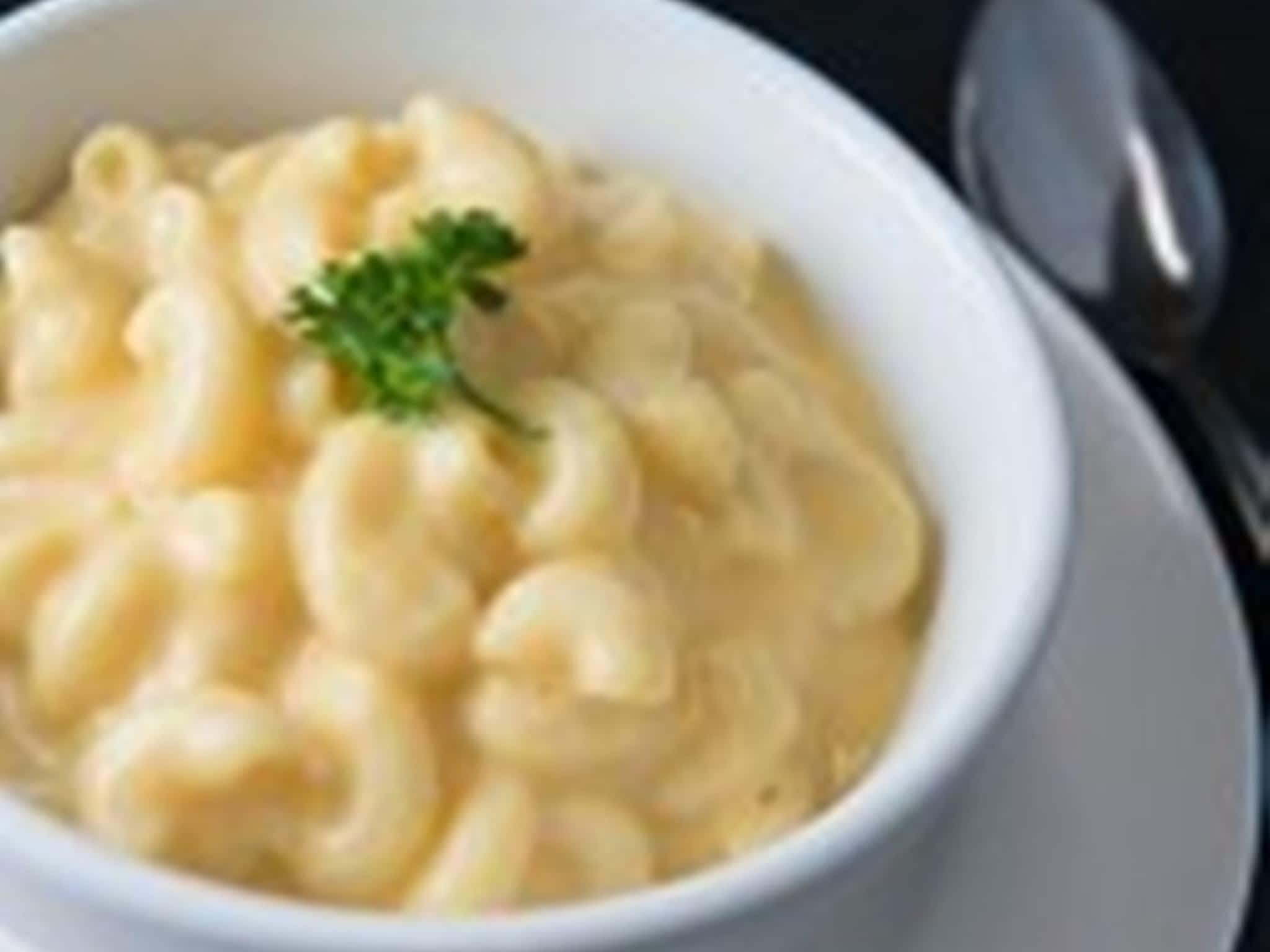 photo Mae's Elite Foods & Catering Inc