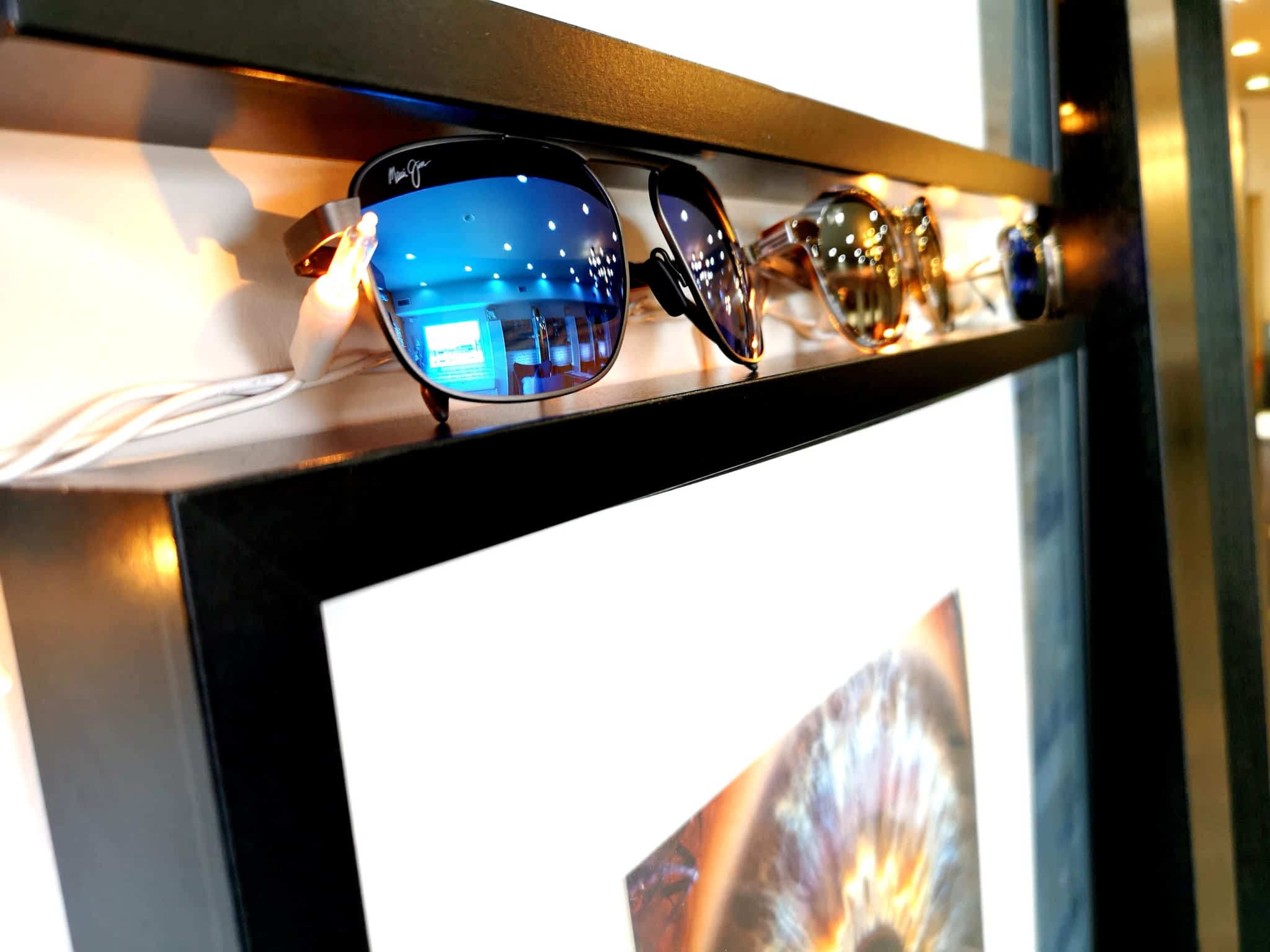 photo Eyeland Optometry