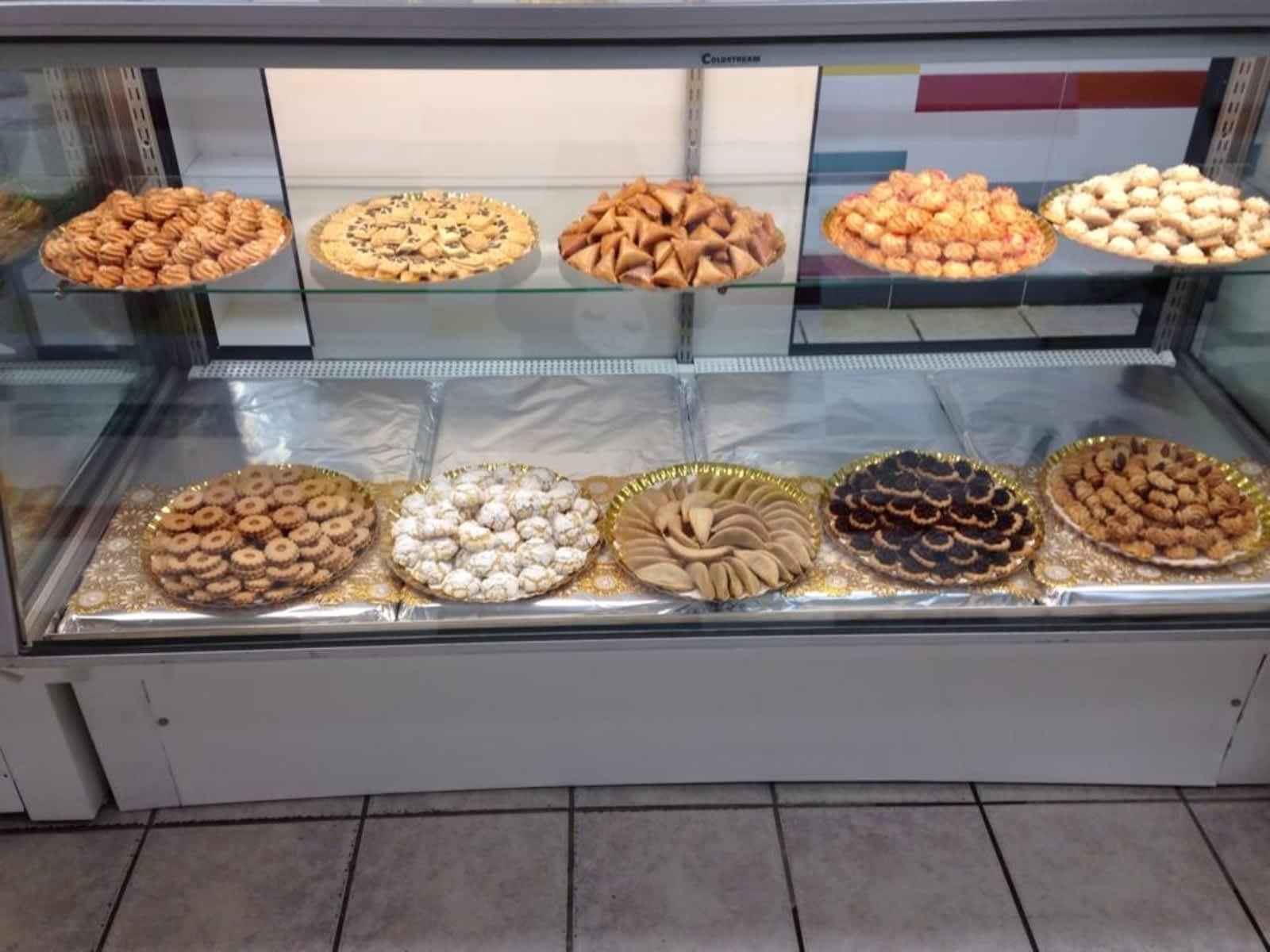 Boulangerie Patisserie Casablanca , Horaire d\u0027ouverture , 12289 boul Laurentien, Montréal, QC