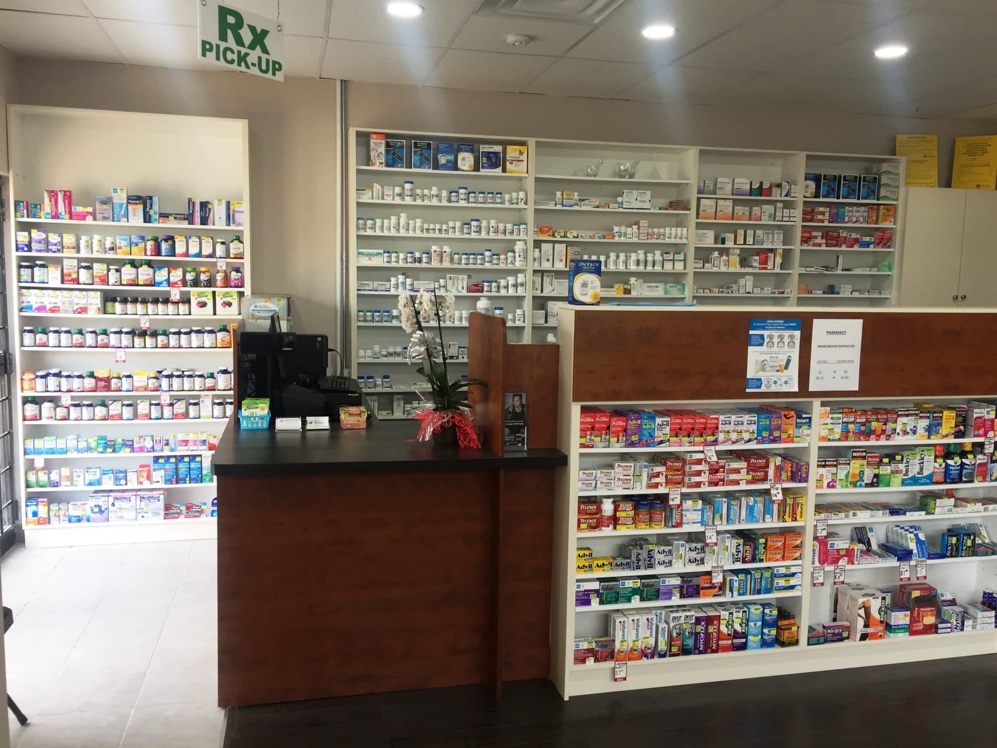 photo Guildcrest Pharmacy
