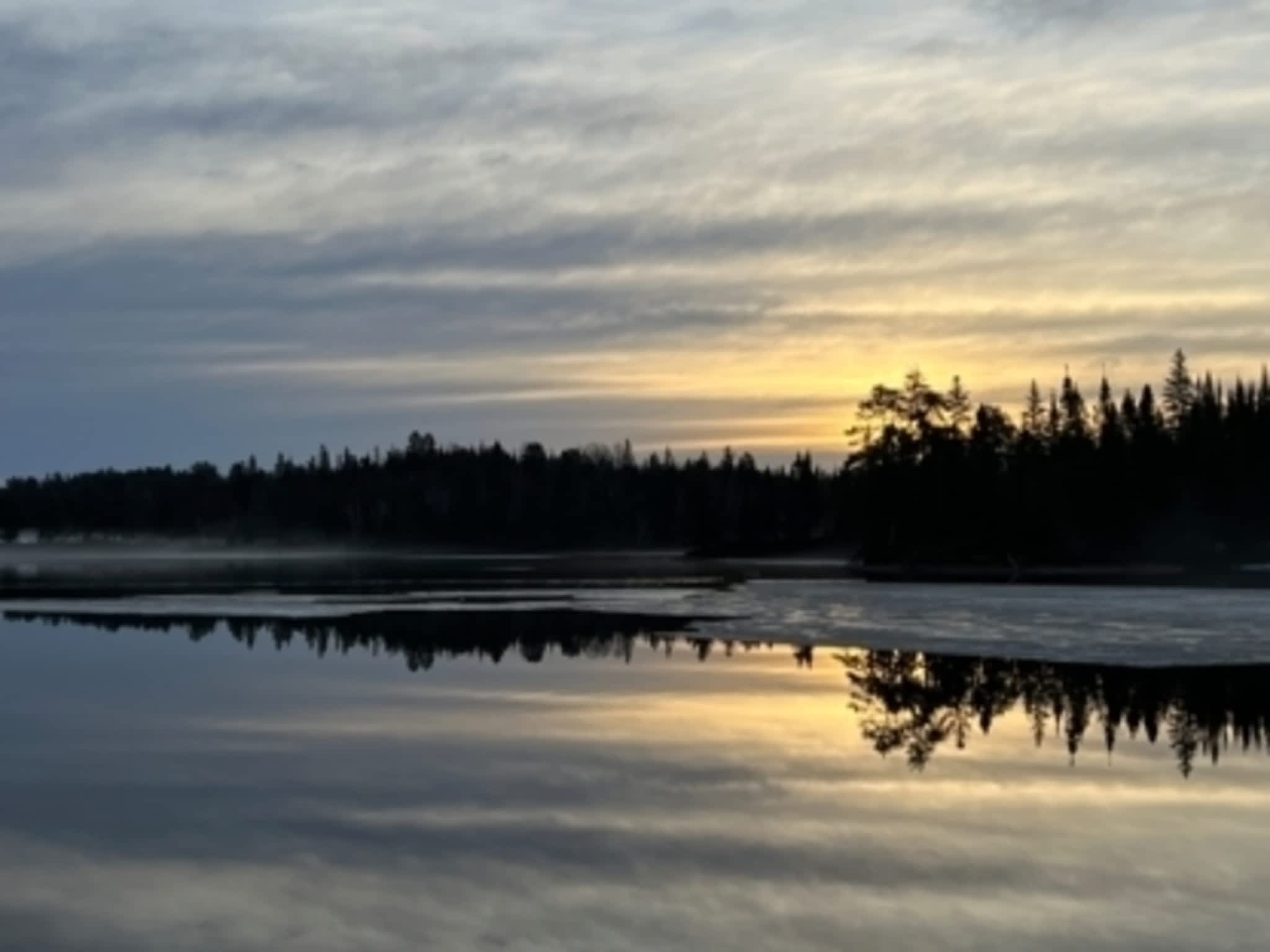 photo Lake Onaping Lodge