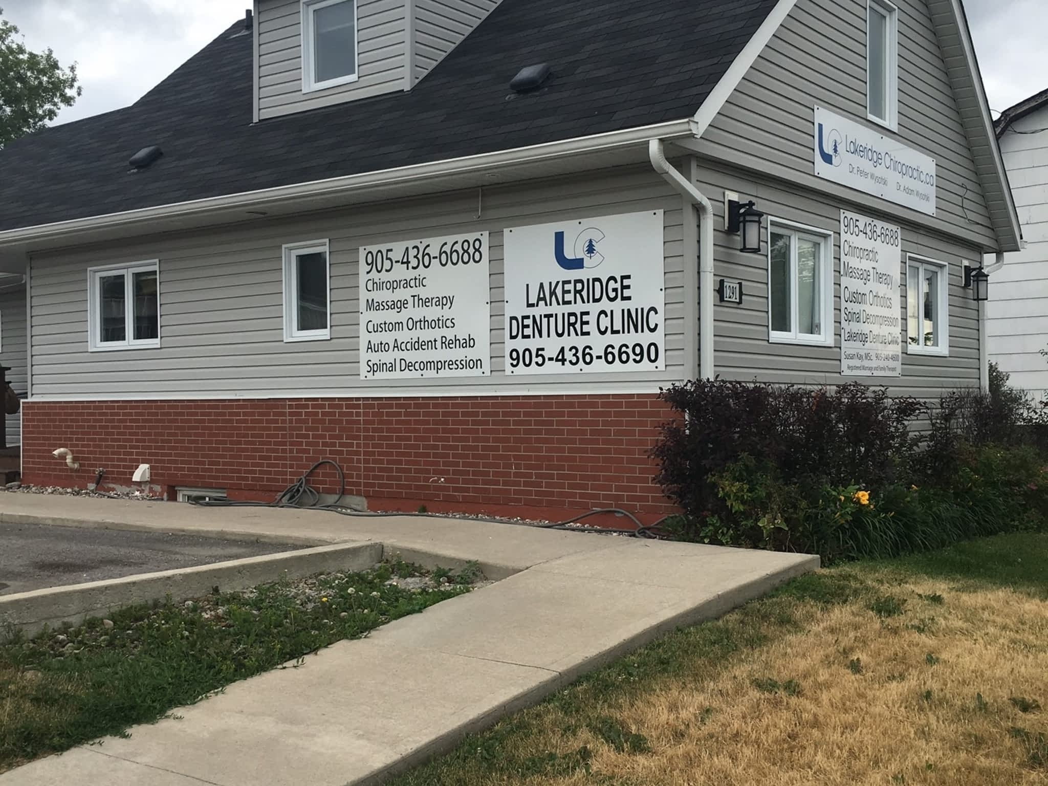 photo Lakeridge Denture Clinic