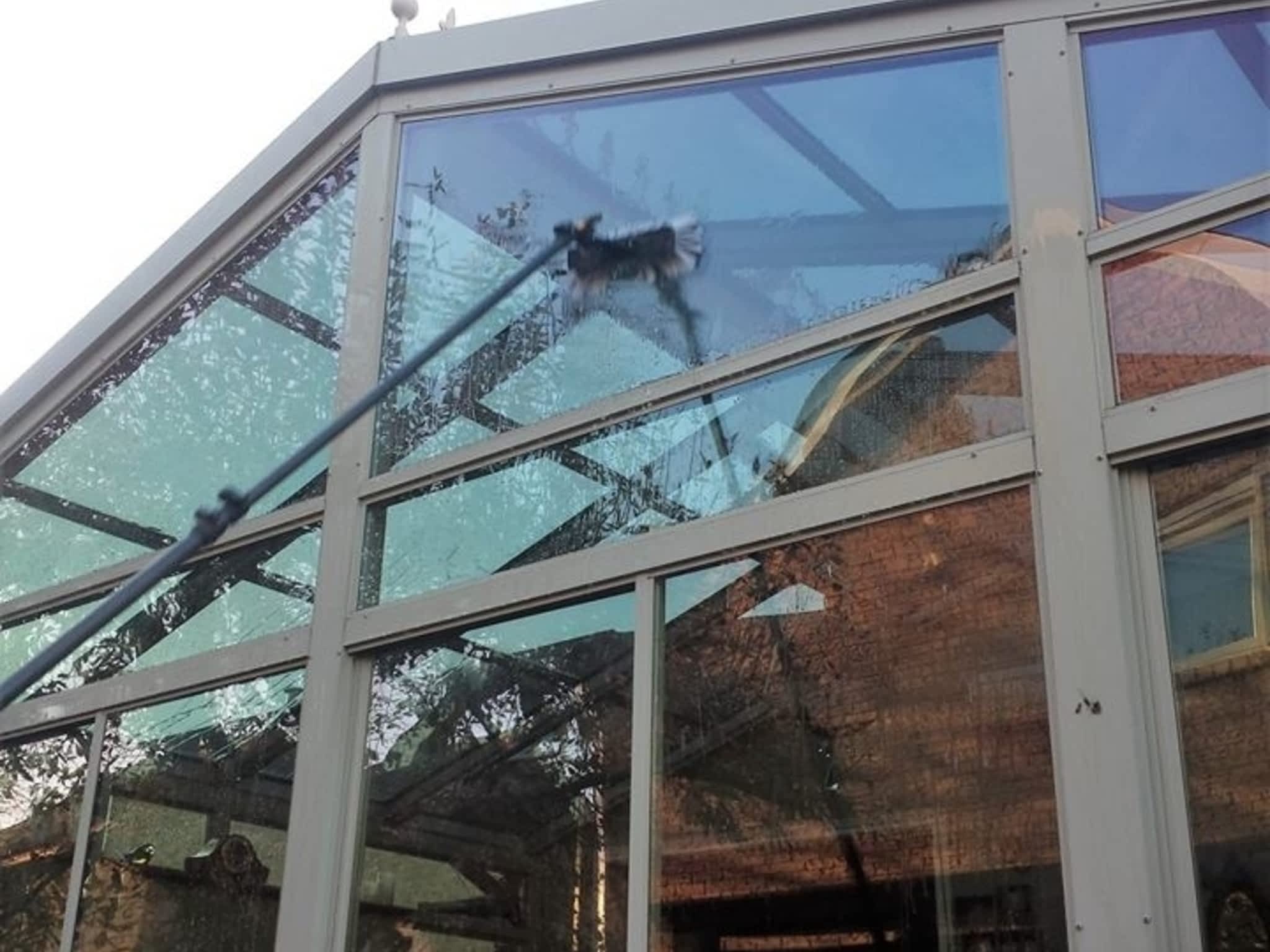 photo Klear View Window Cleaners