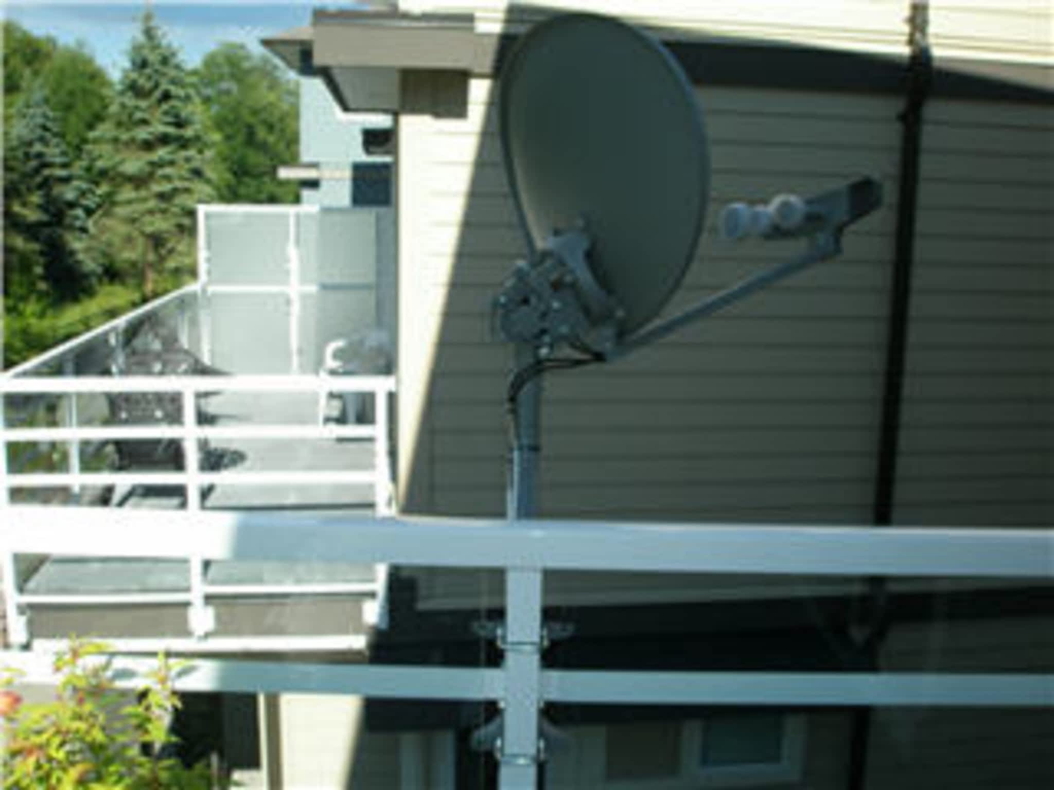 photo Satellite Connection