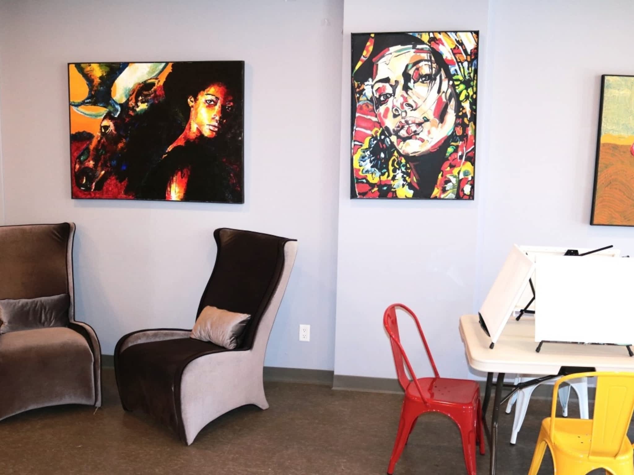 photo PaintSpace Art Lounge