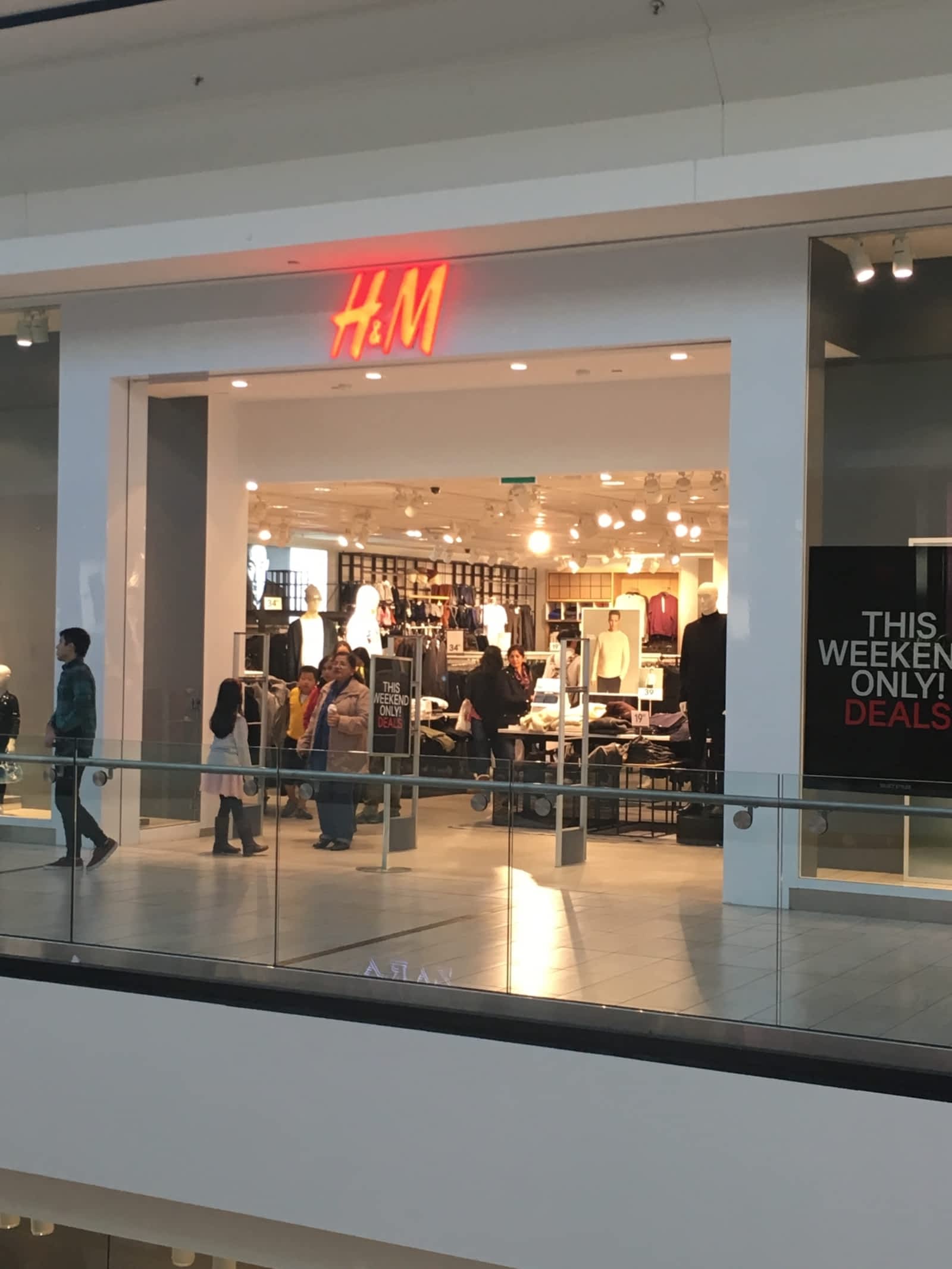 h and m markville