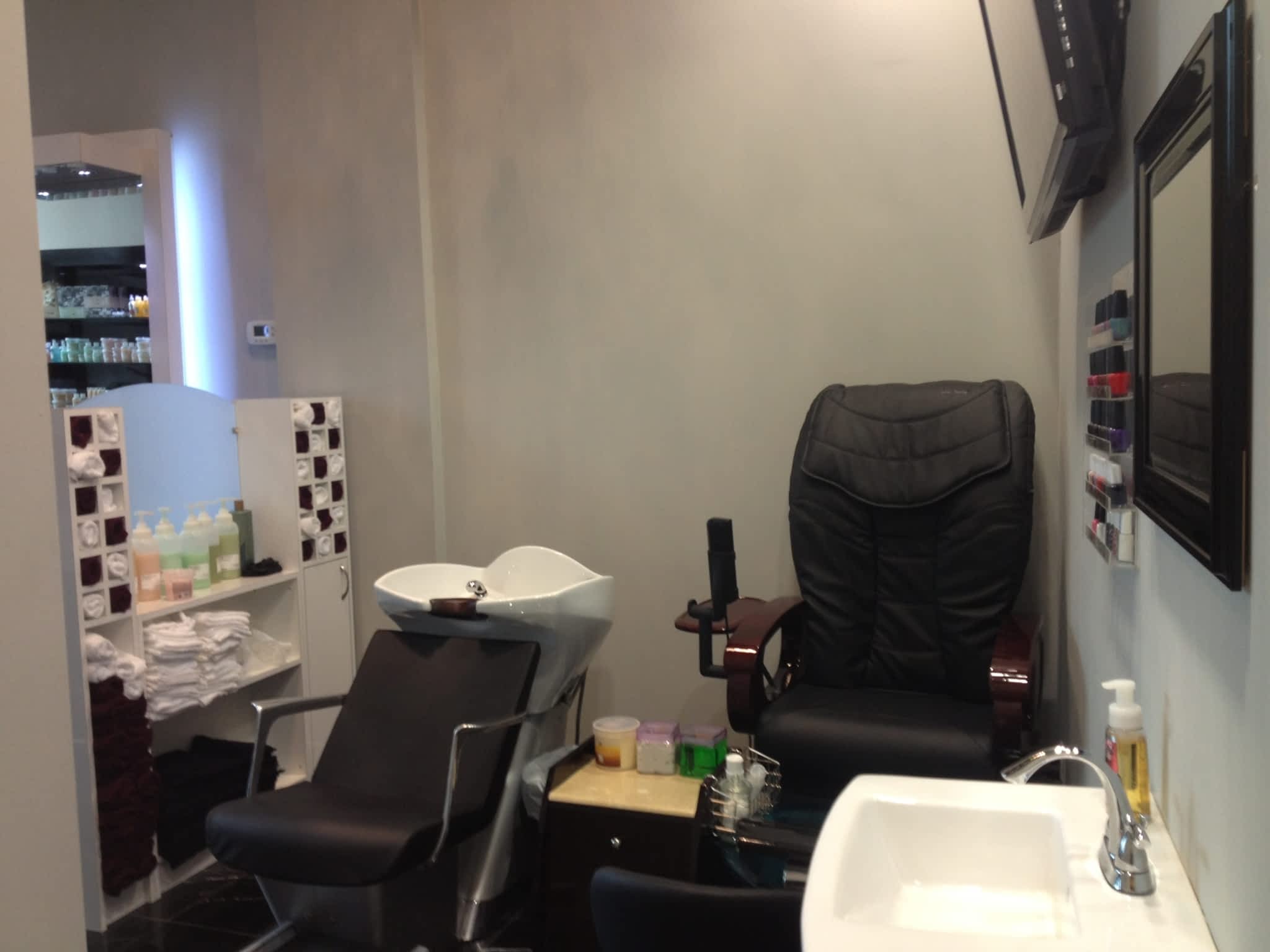 photo Spotlite Hair Studio