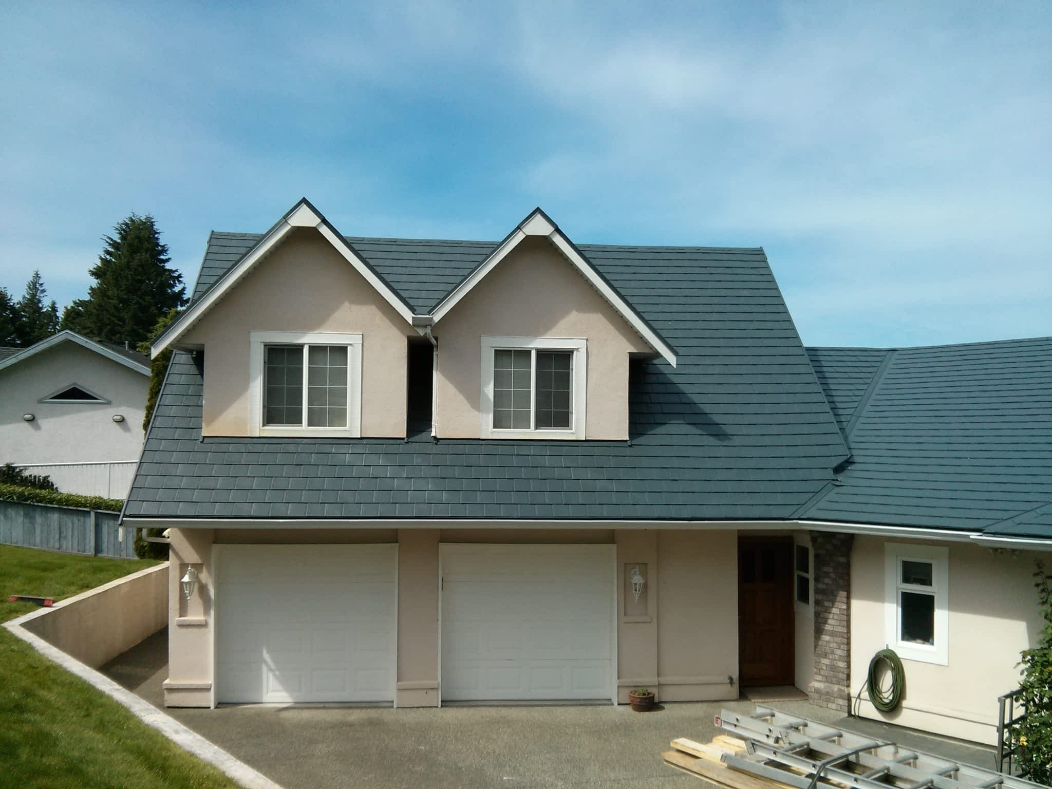 photo Canwest Roofing