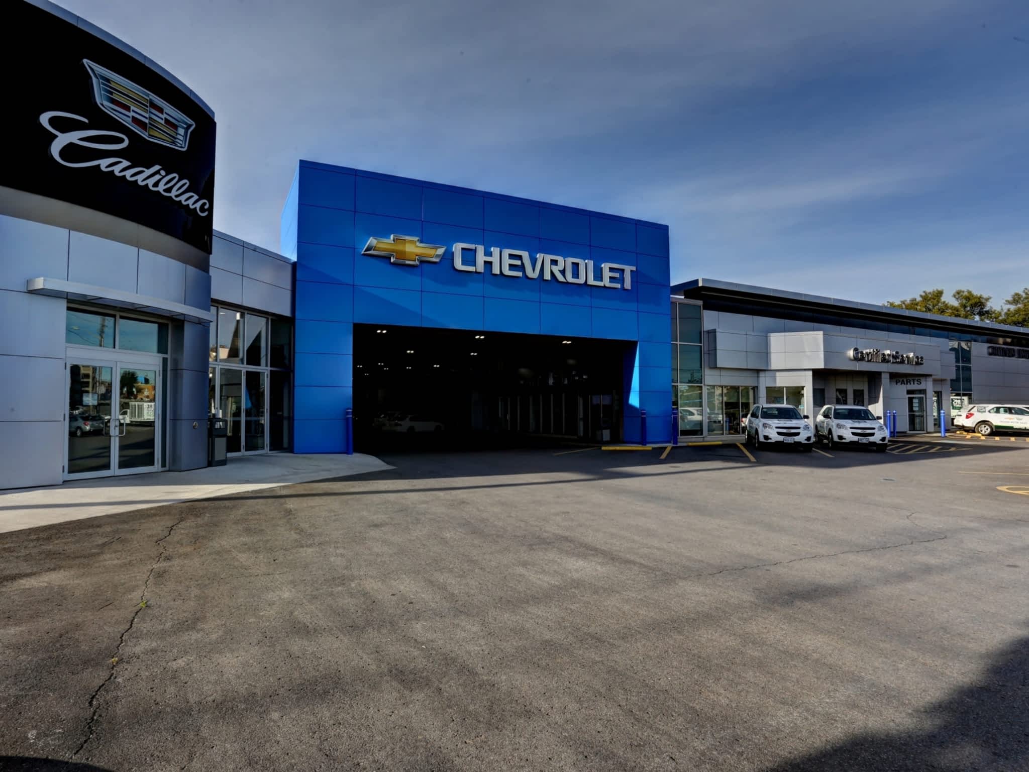 photo Ontario Motor Sales Ltd
