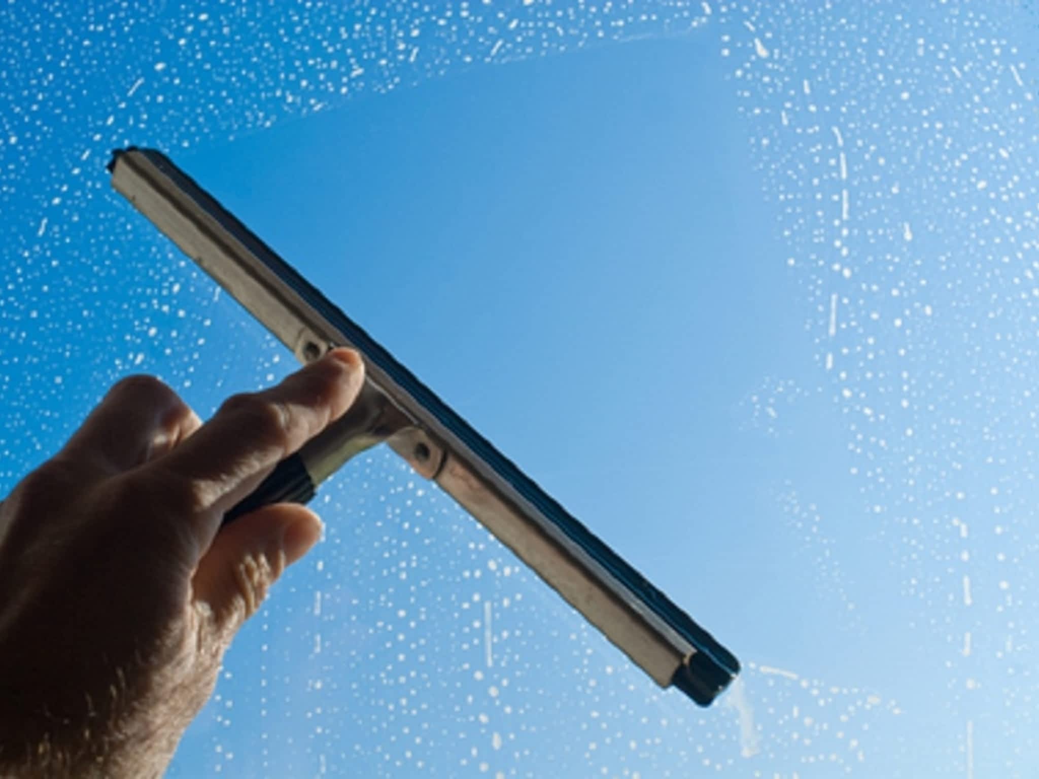 photo Dedicated Window Cleaning