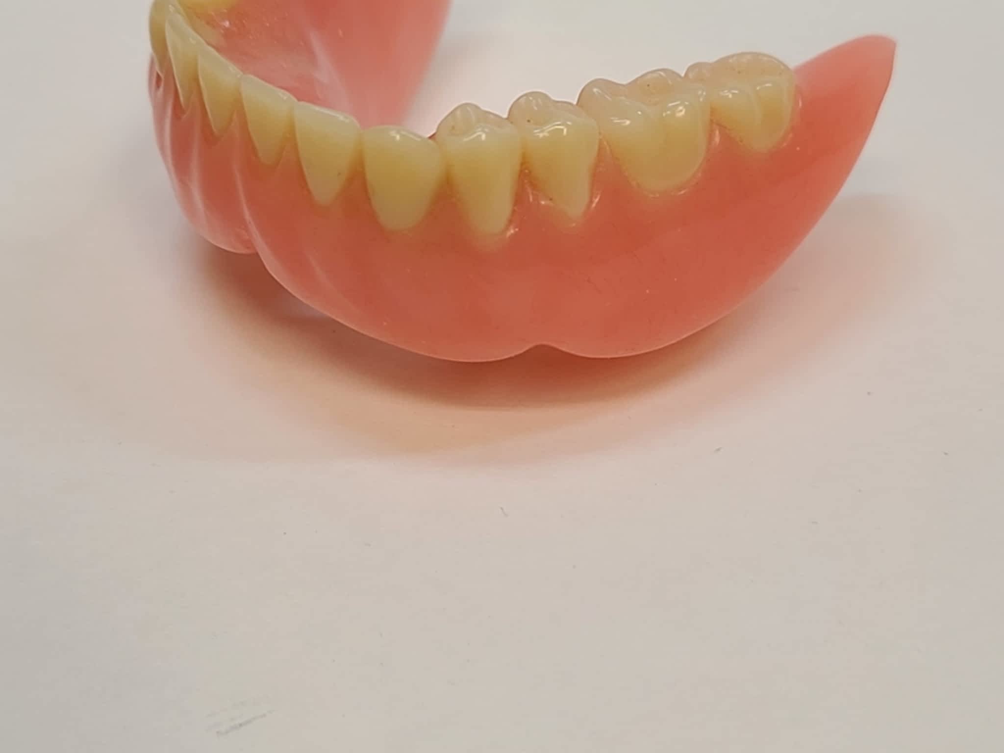 photo Aaron Denture Centre