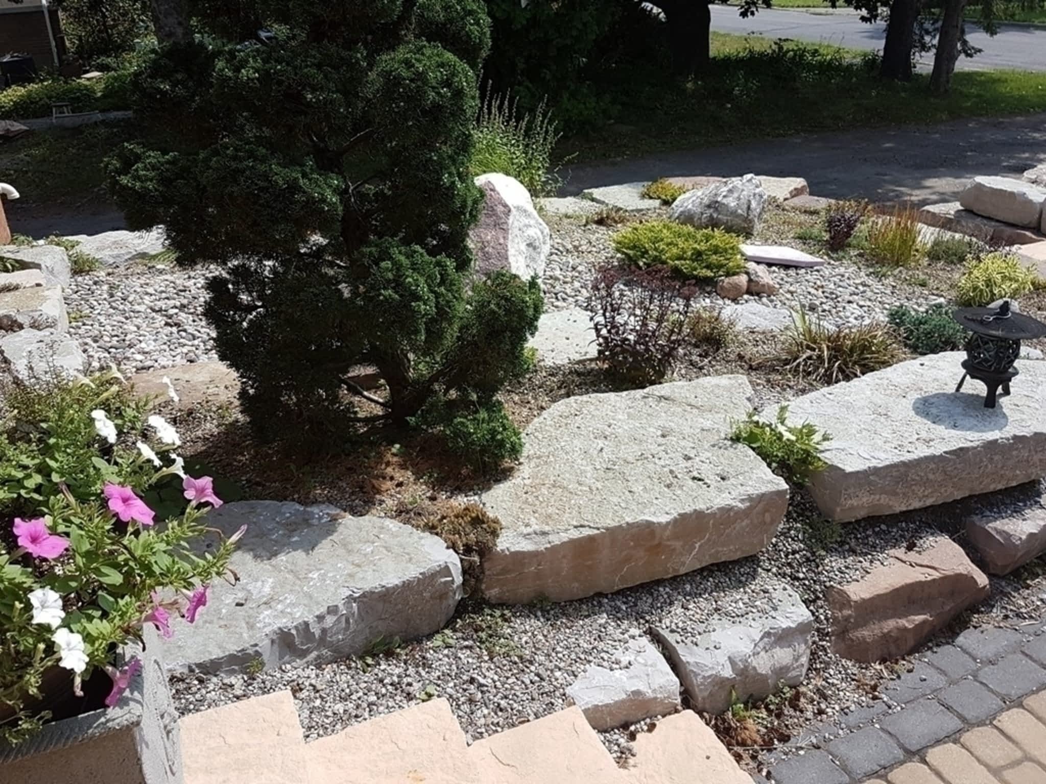 photo Elmvale Landscaping & Contractors