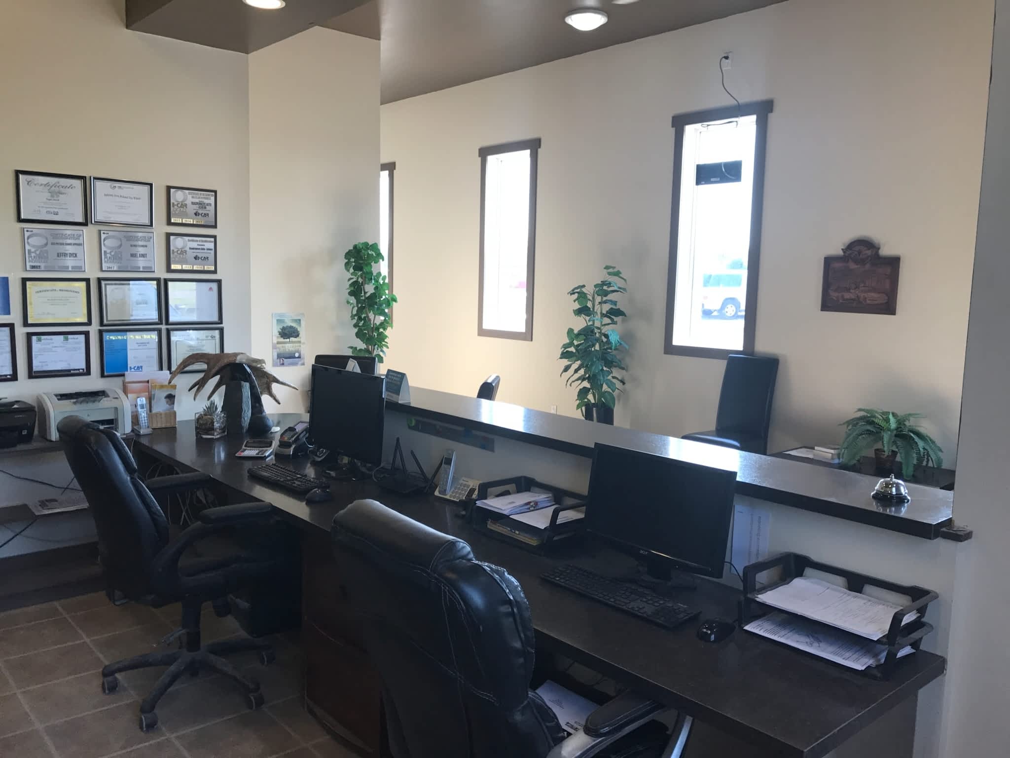 photo Road Runners Auto