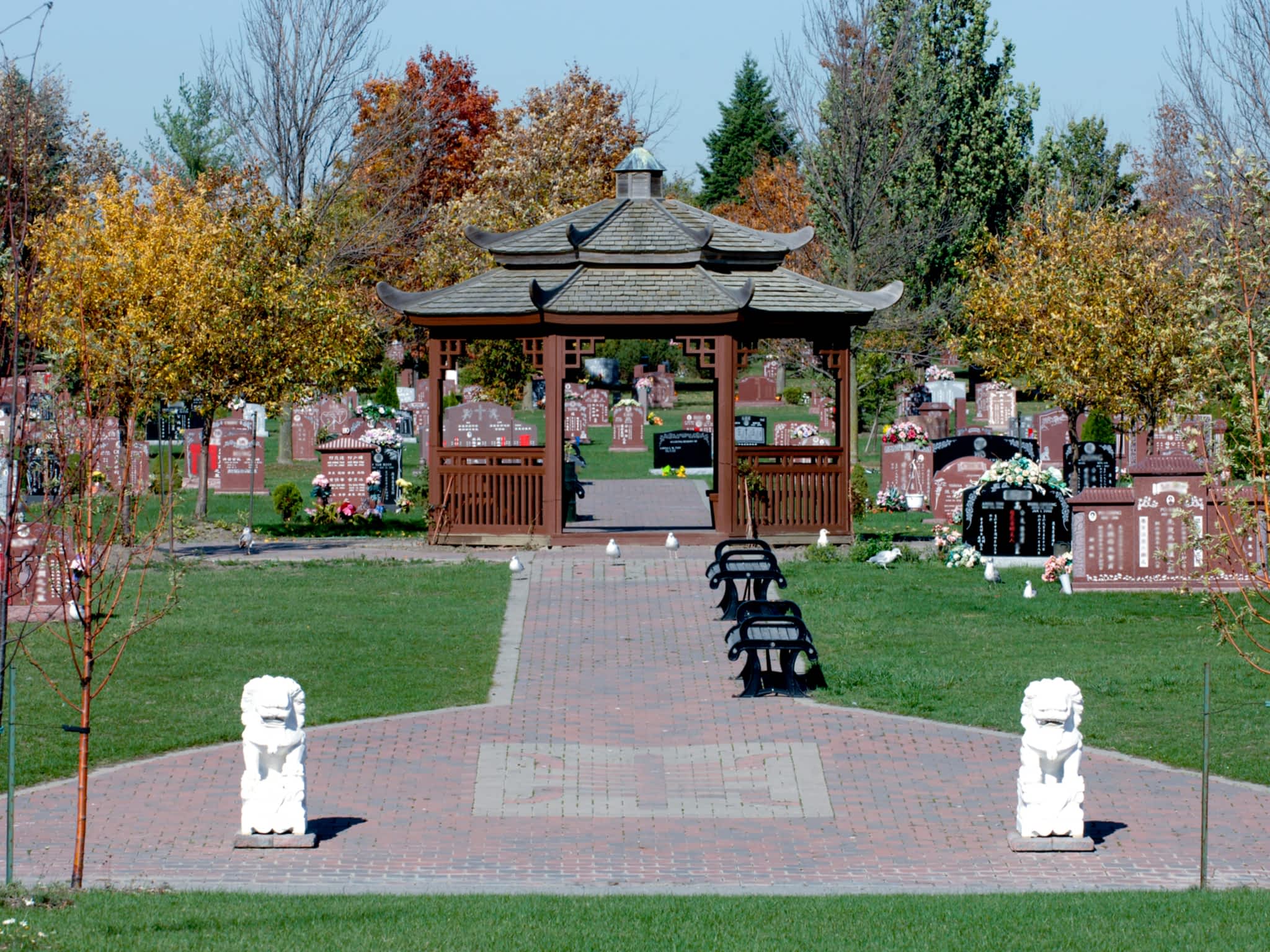 photo Elgin Mills Cemetery - Crematorium and Visitation Centre