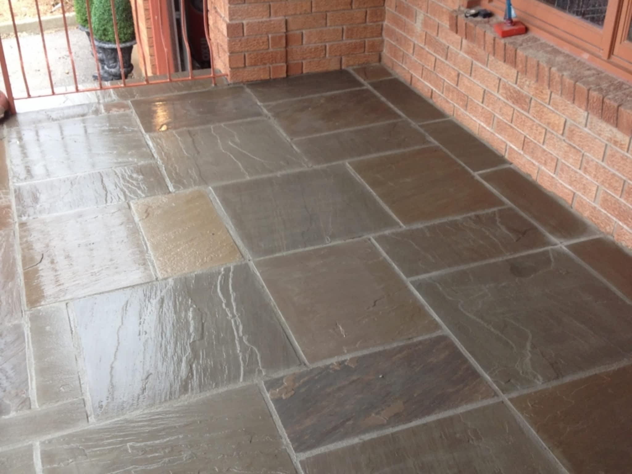 photo Patrick's Interlock & Landscape