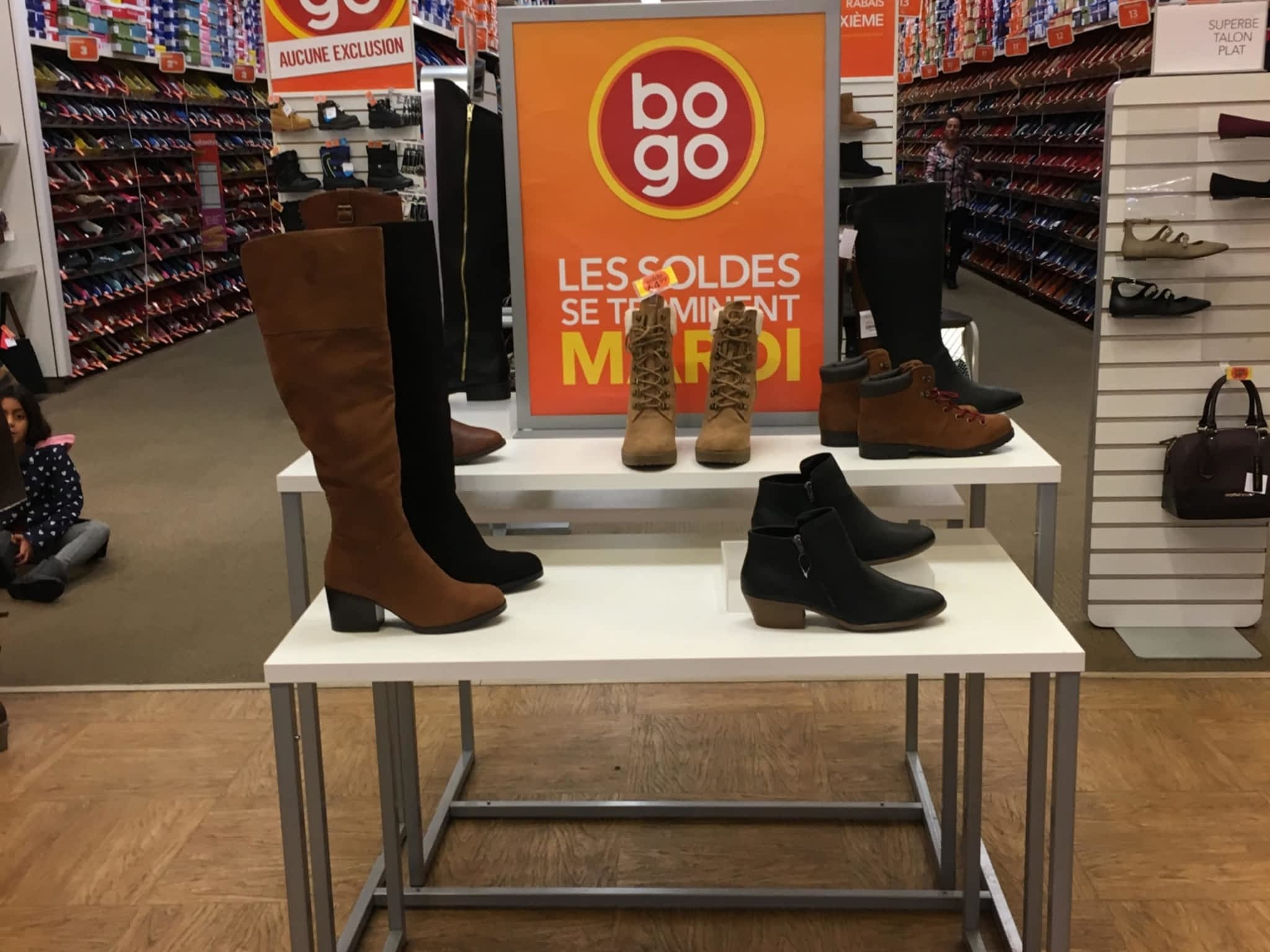 photo Payless ShoeSource