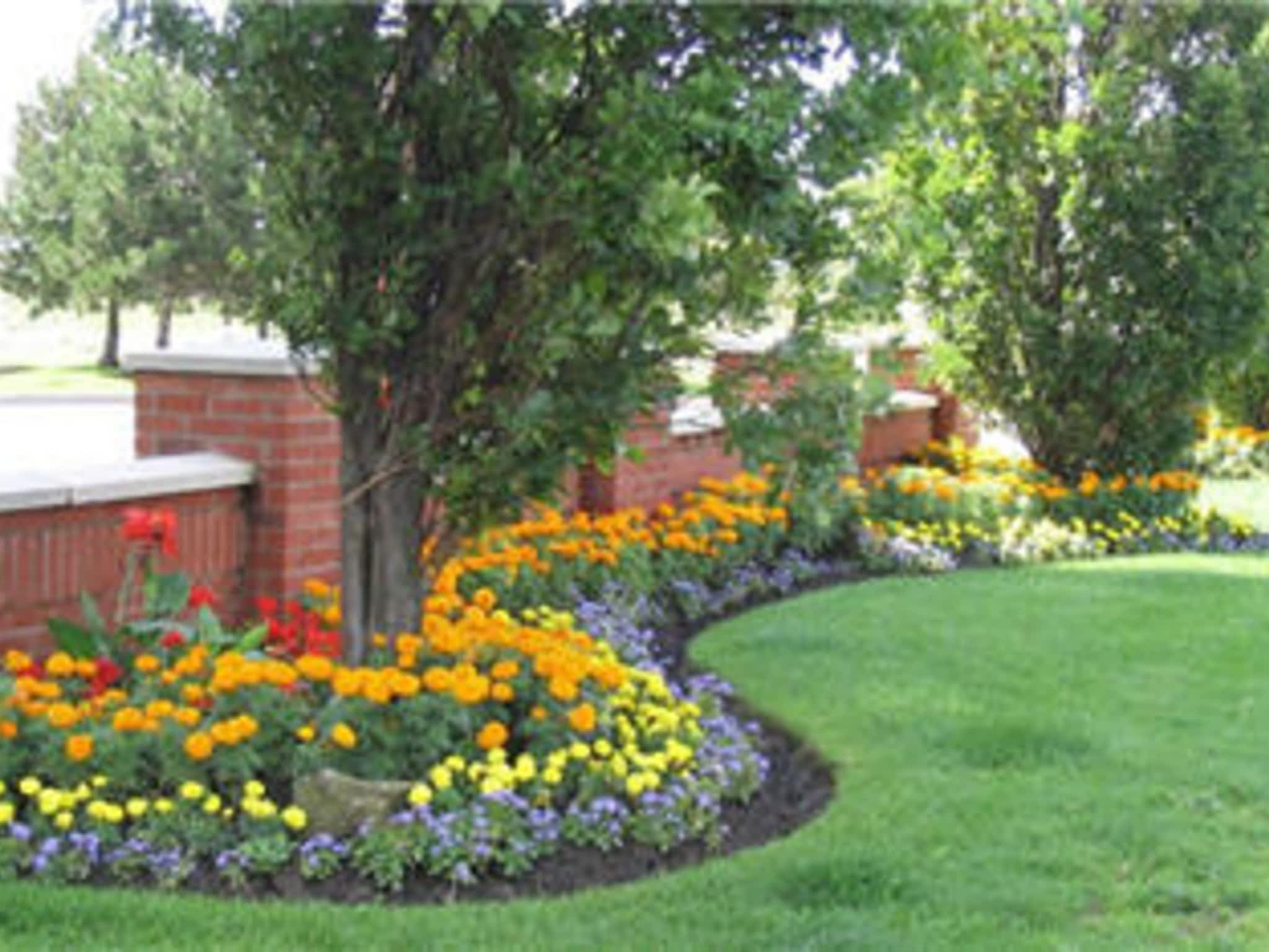 photo Oak Hill Garden Center & Landscape Service