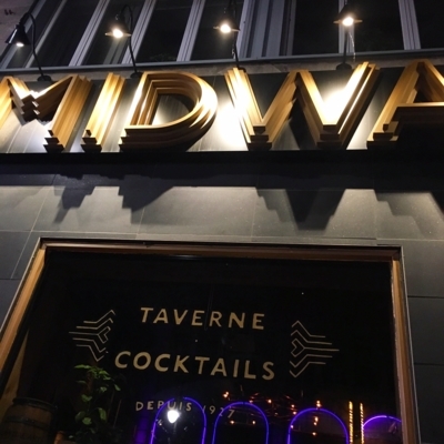 Bar Salon Midway - Bars