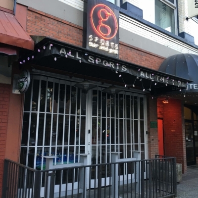 G Sports Bar & Grill - Restaurants américains