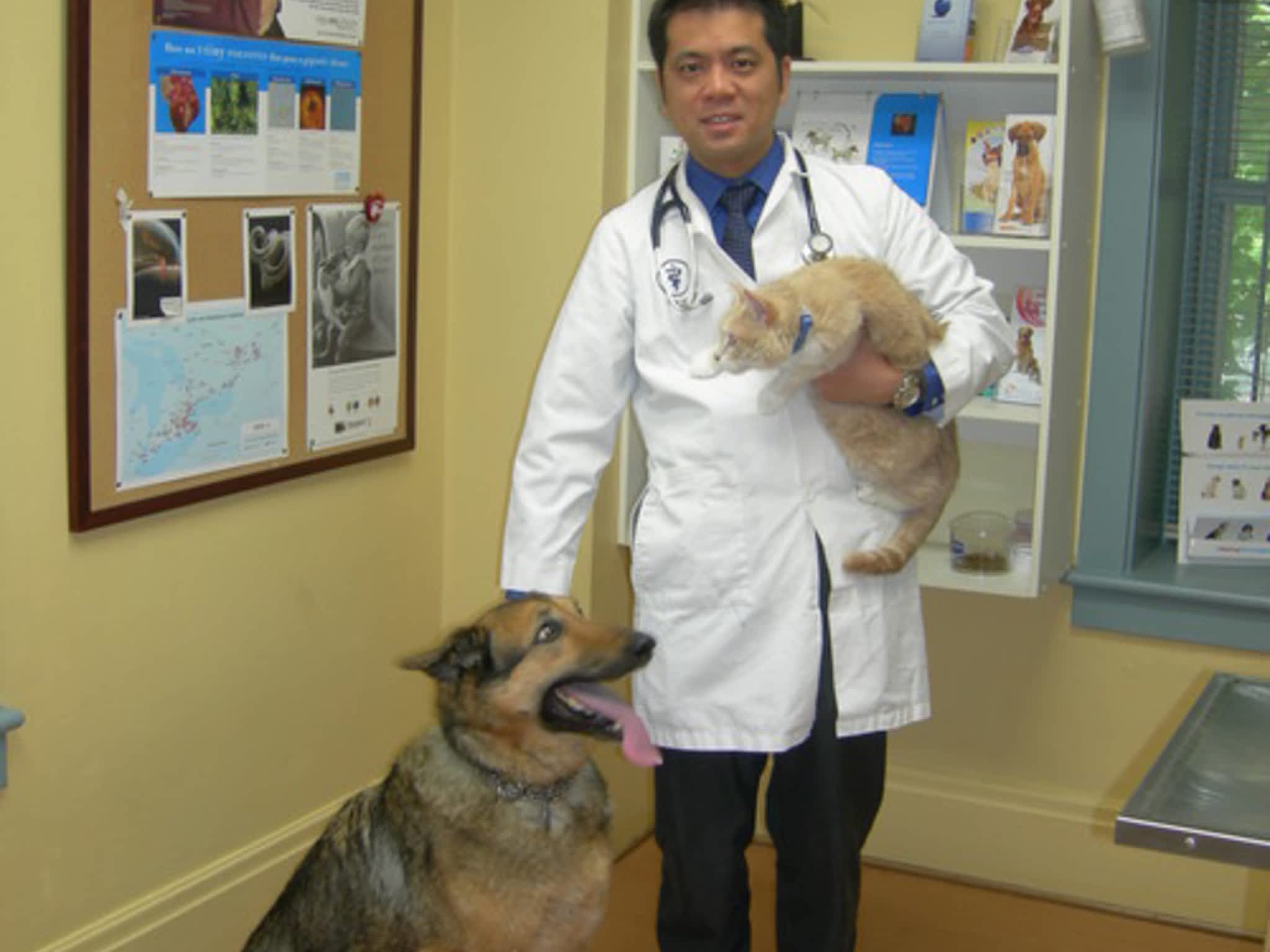 photo Arnold Crescent Veterinary Hospital
