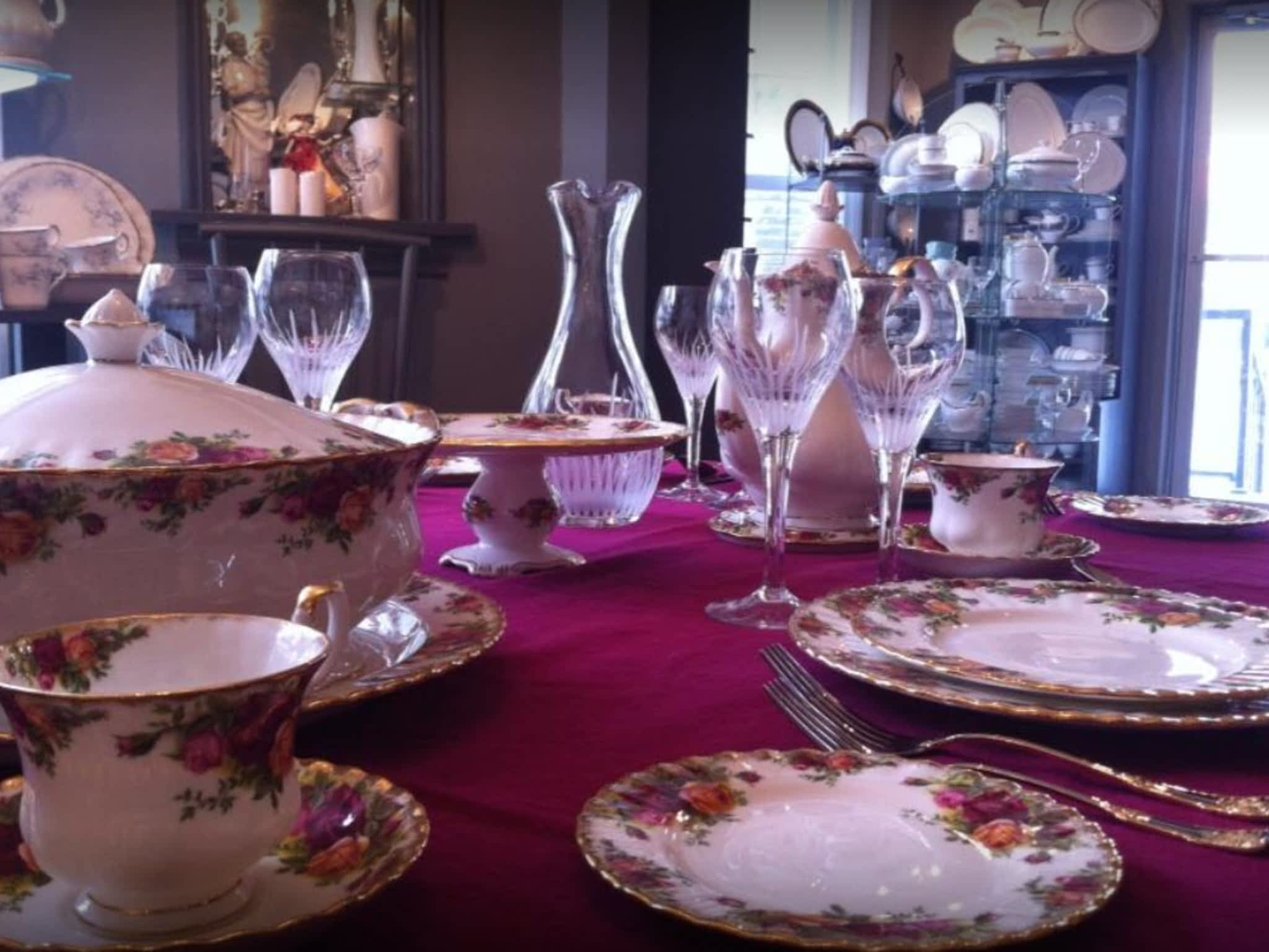 photo Missing Pieces Discontinued Tableware