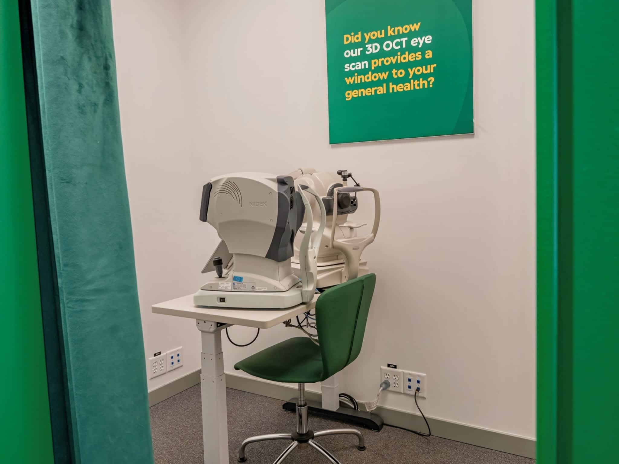 photo Specsavers Sidney