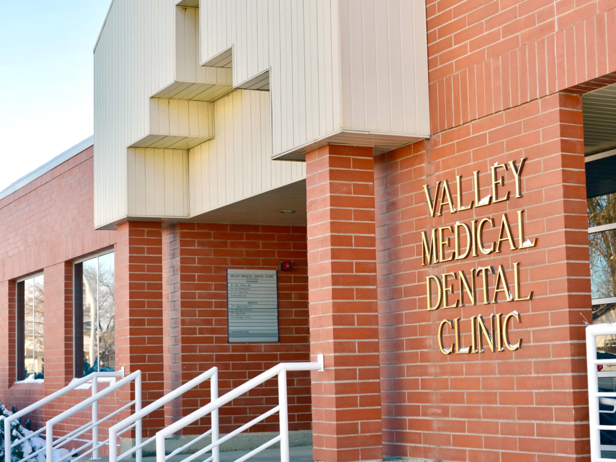 photo Valley Dental Clinic