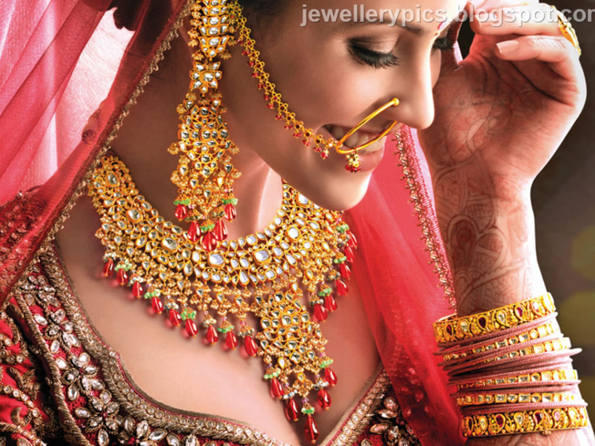 photo Roopkala Jewellery & Saree Hse