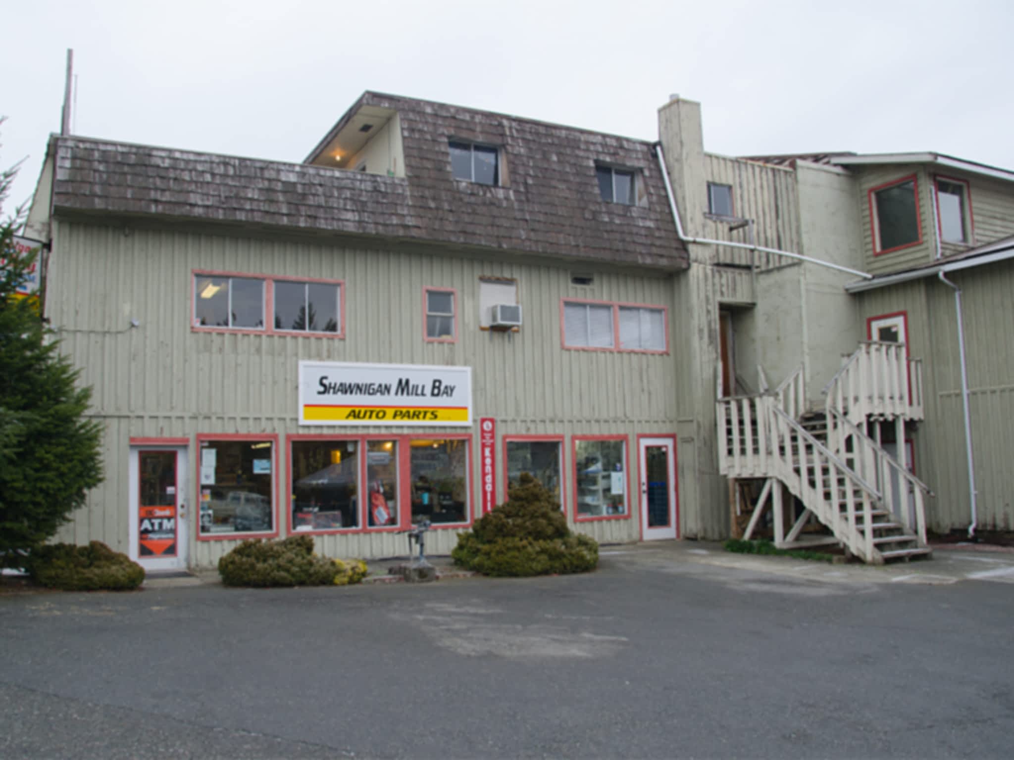 photo Shawnigan Mill Bay Auto Parts (1992) Ltd/Auto Plus