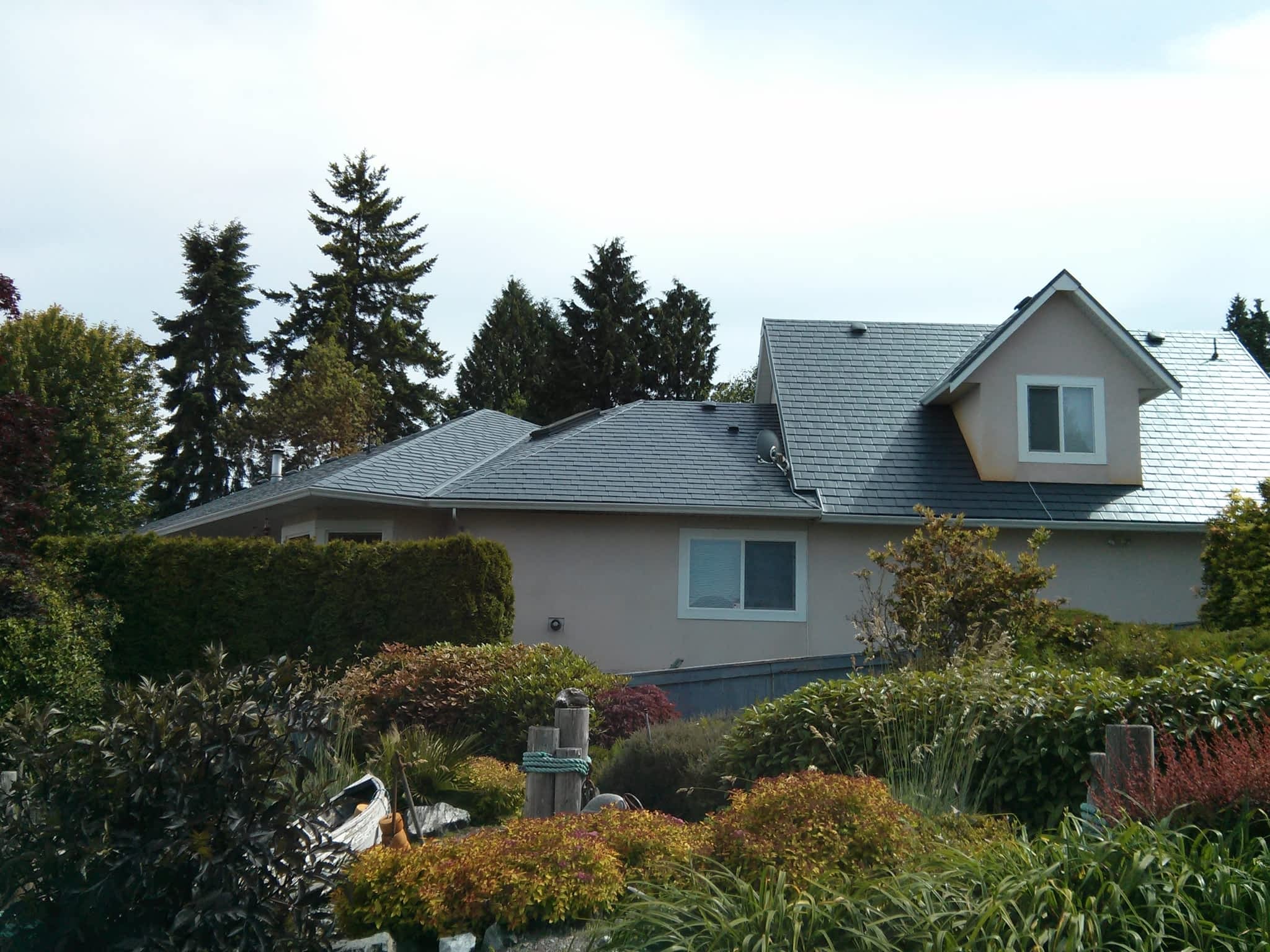 photo Canwest Roofing