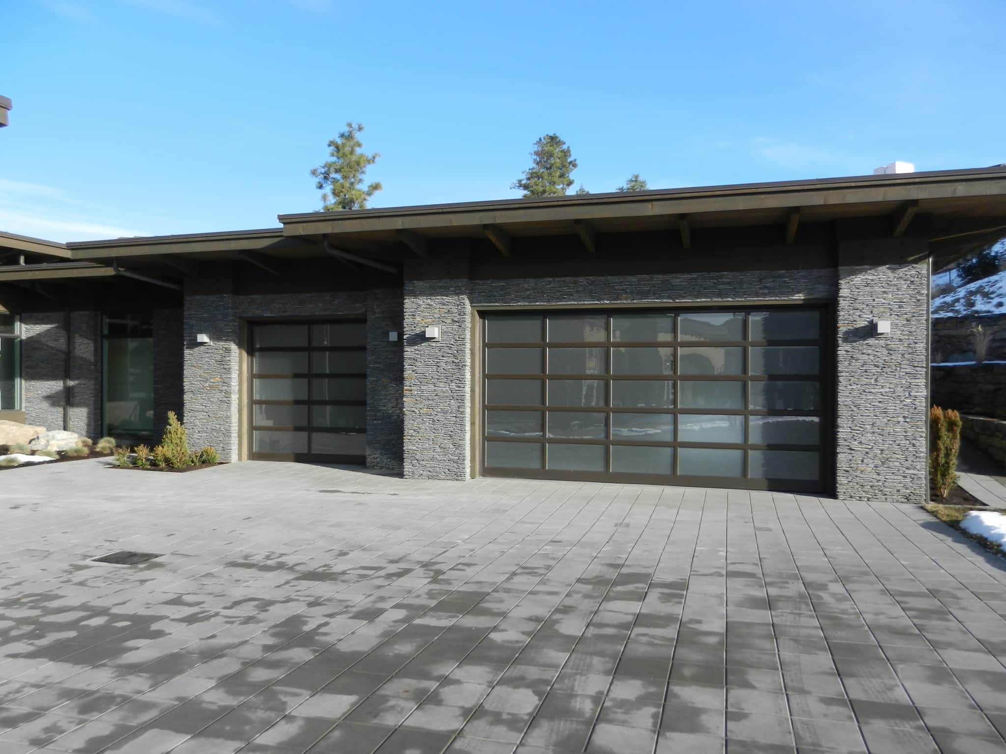 photo Legacy Garage Doors