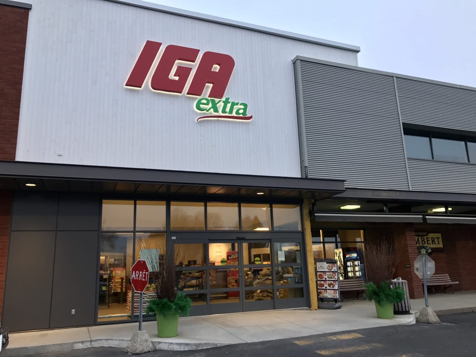 IGA Extra Opening Hours 23 boul Seigneurial Ouest, SaintBrunode
